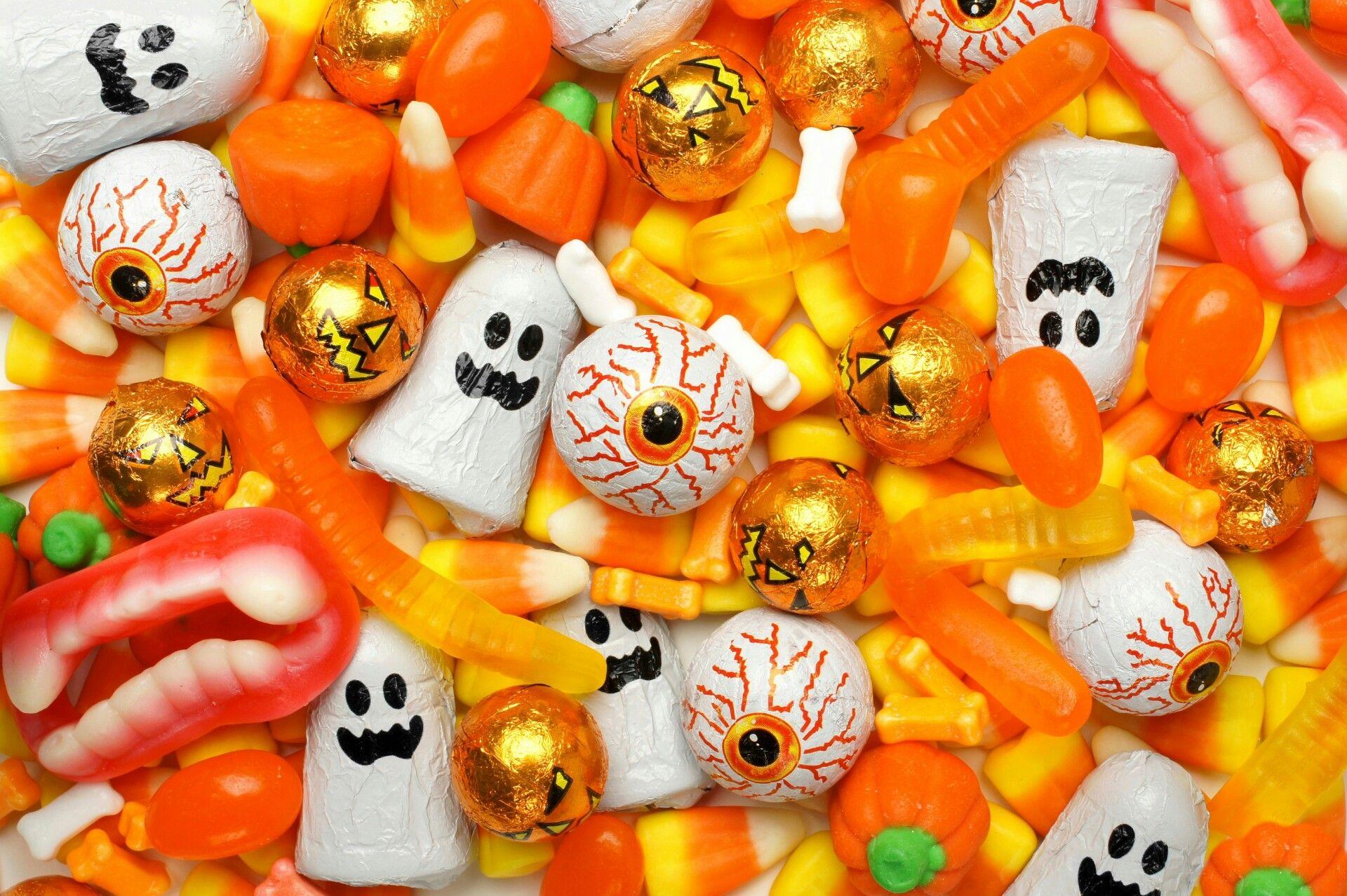 1920x1278 Wallpaper Cute Girly Halloween Candy Wallpaper HD. Leftover halloween candy, Halloween candy, Spooky food