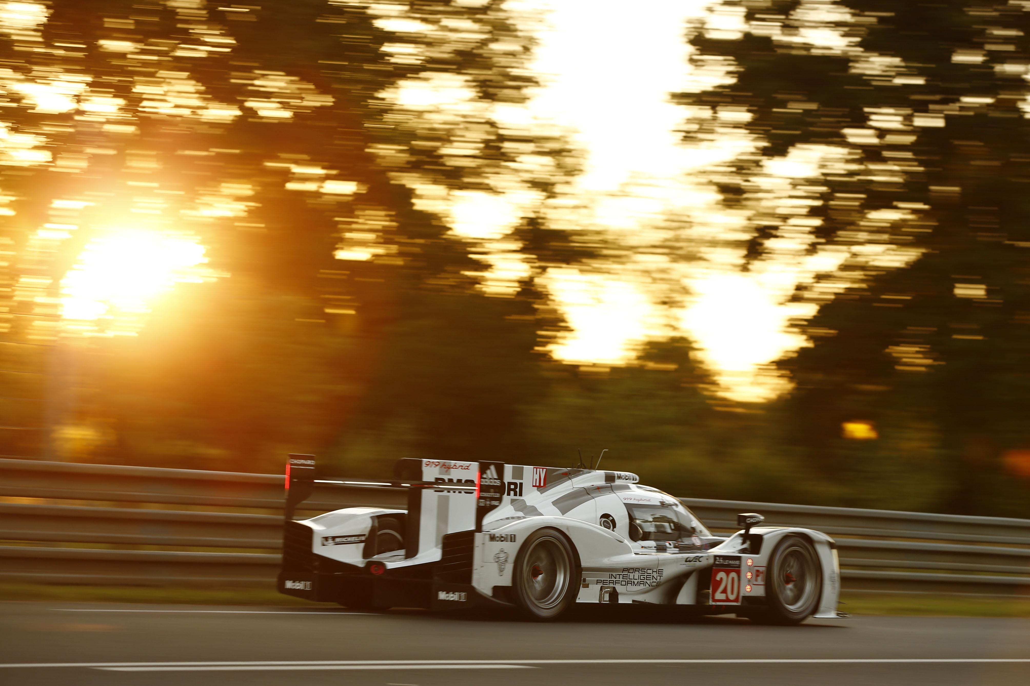 4016x2677 This Gorgeous Porsche 919 Le Mans Pic Is The Best Way To Give Your Desktop A Motorsport Makeover