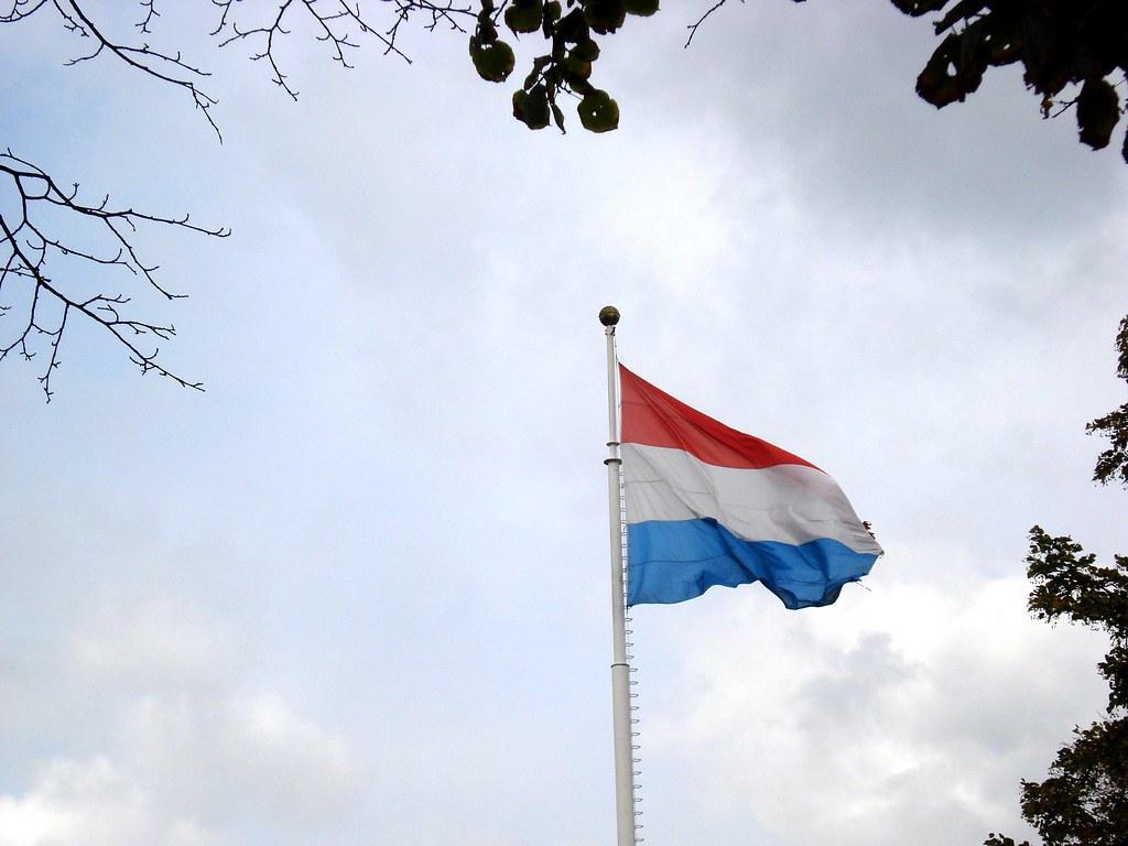 1024x768 Luxembourg flag