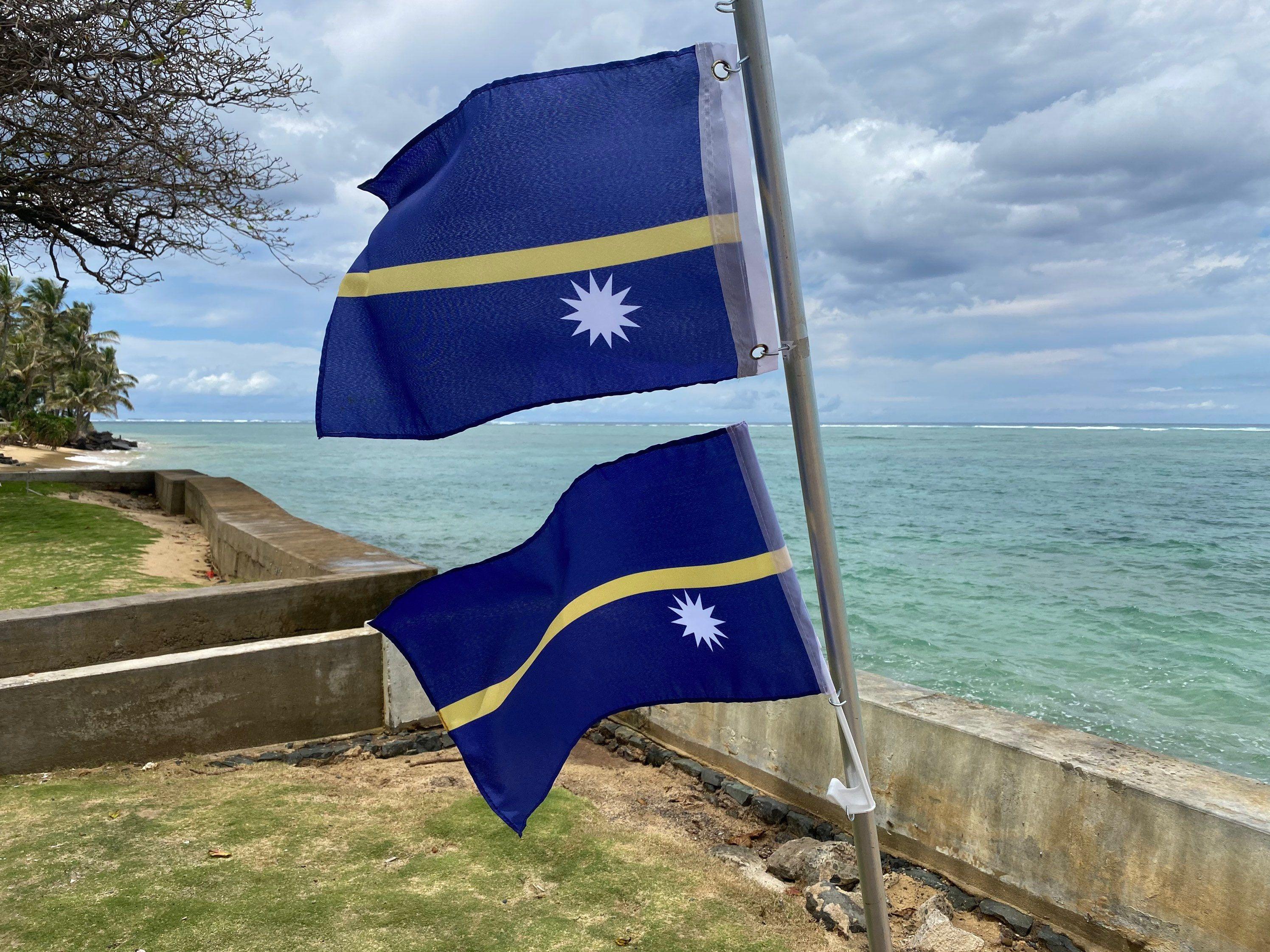 2992x2244 Nauru Flag. Nauru flag, Hawaii flag, Kaneohe