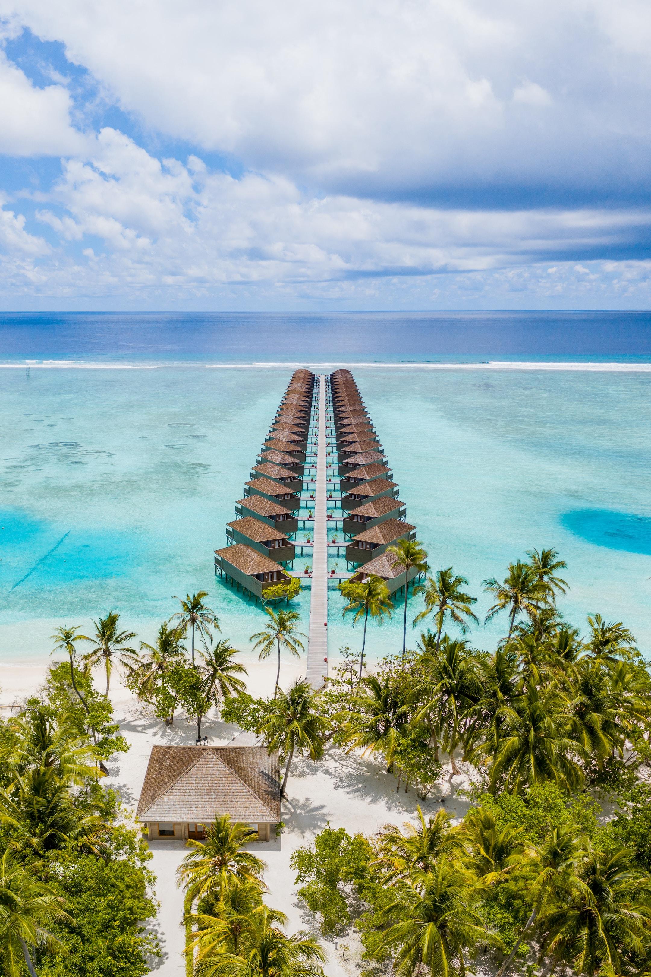 2160x3240 things no one tells you about the Maldives