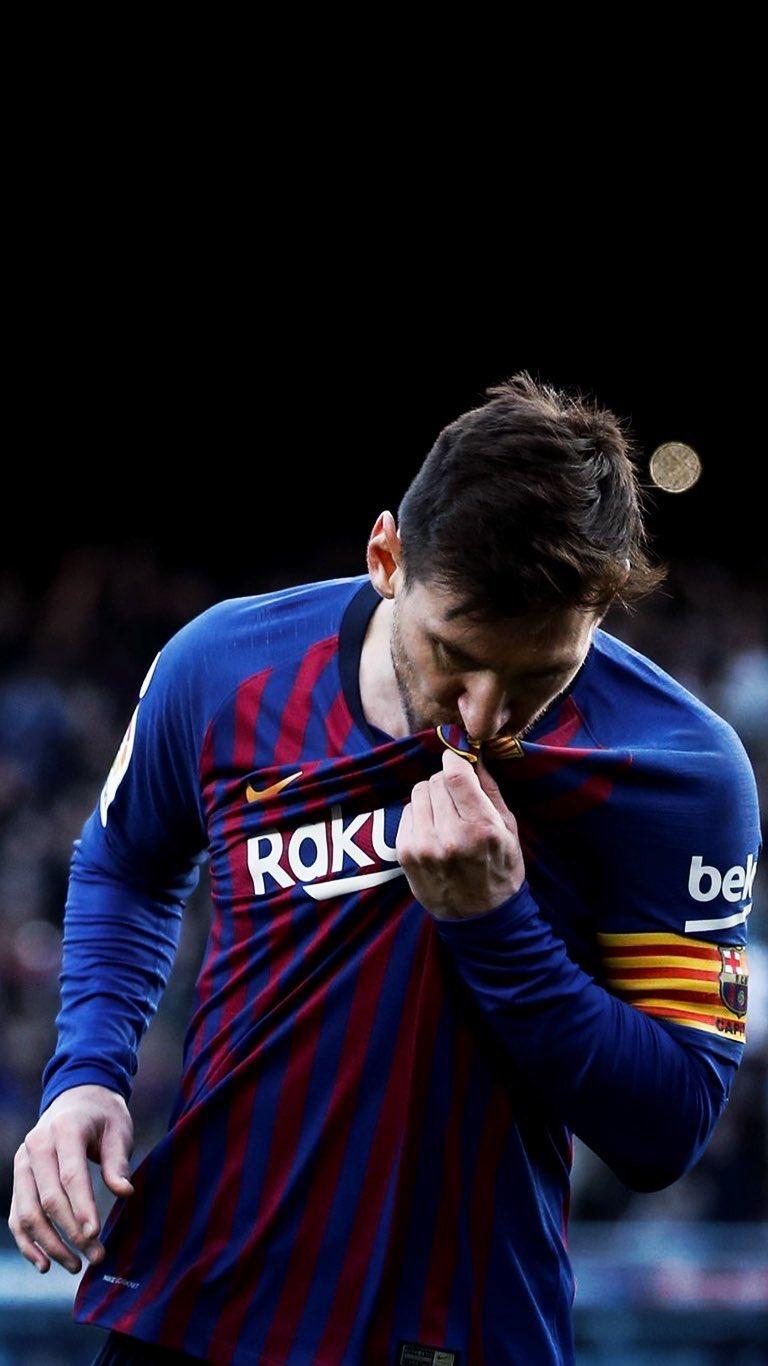 Messi Kiss Wallpapers Top Free Messi Kiss Backgrounds WallpaperAccess 8862135