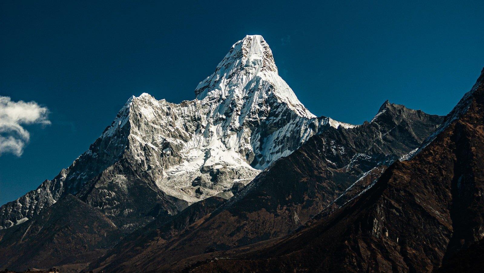 Ama Dablam Wallpapers - Top Free Ama Dablam Backgrounds - WallpaperAccess