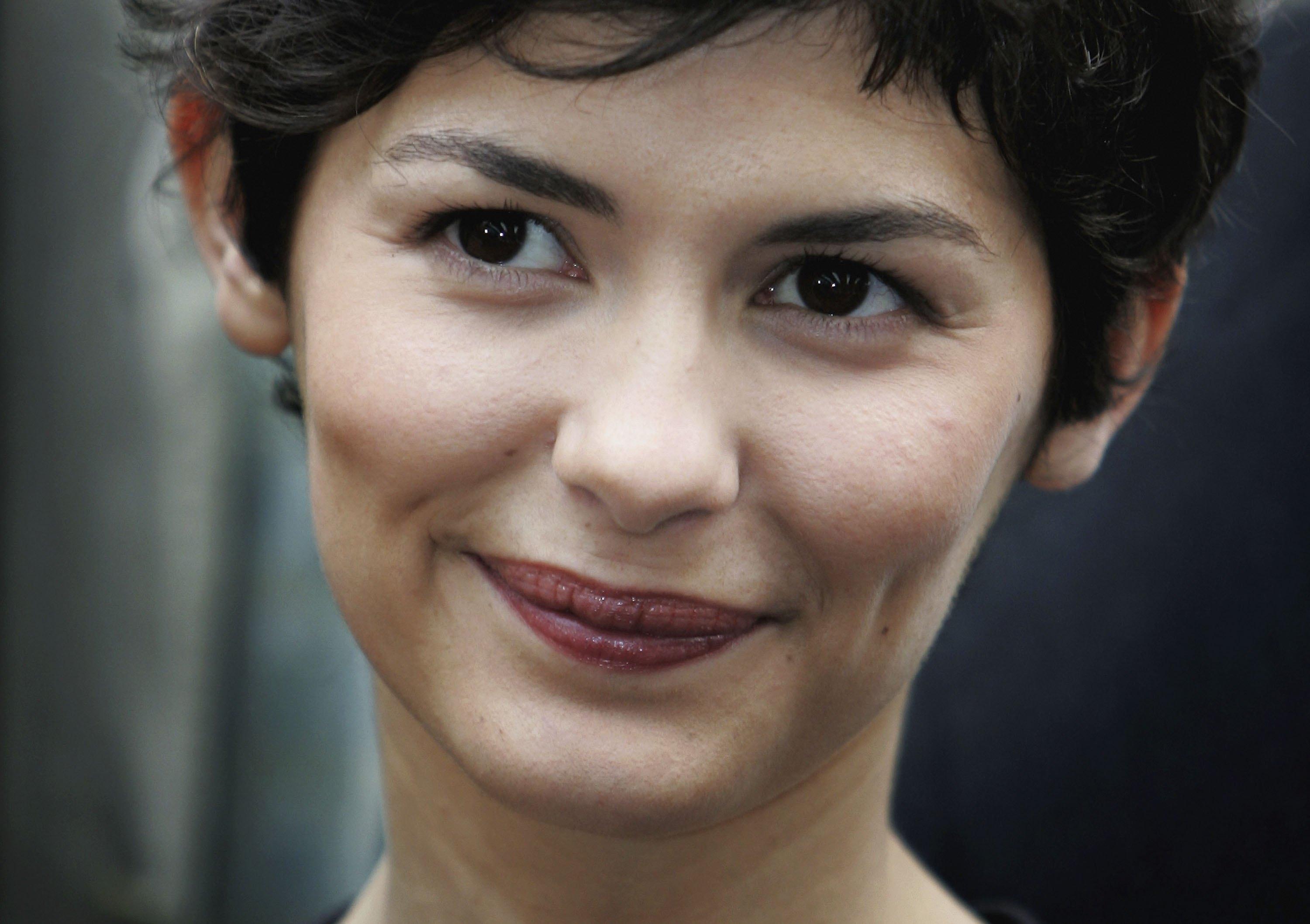 3000x2116 Audrey Tautou wallpaper