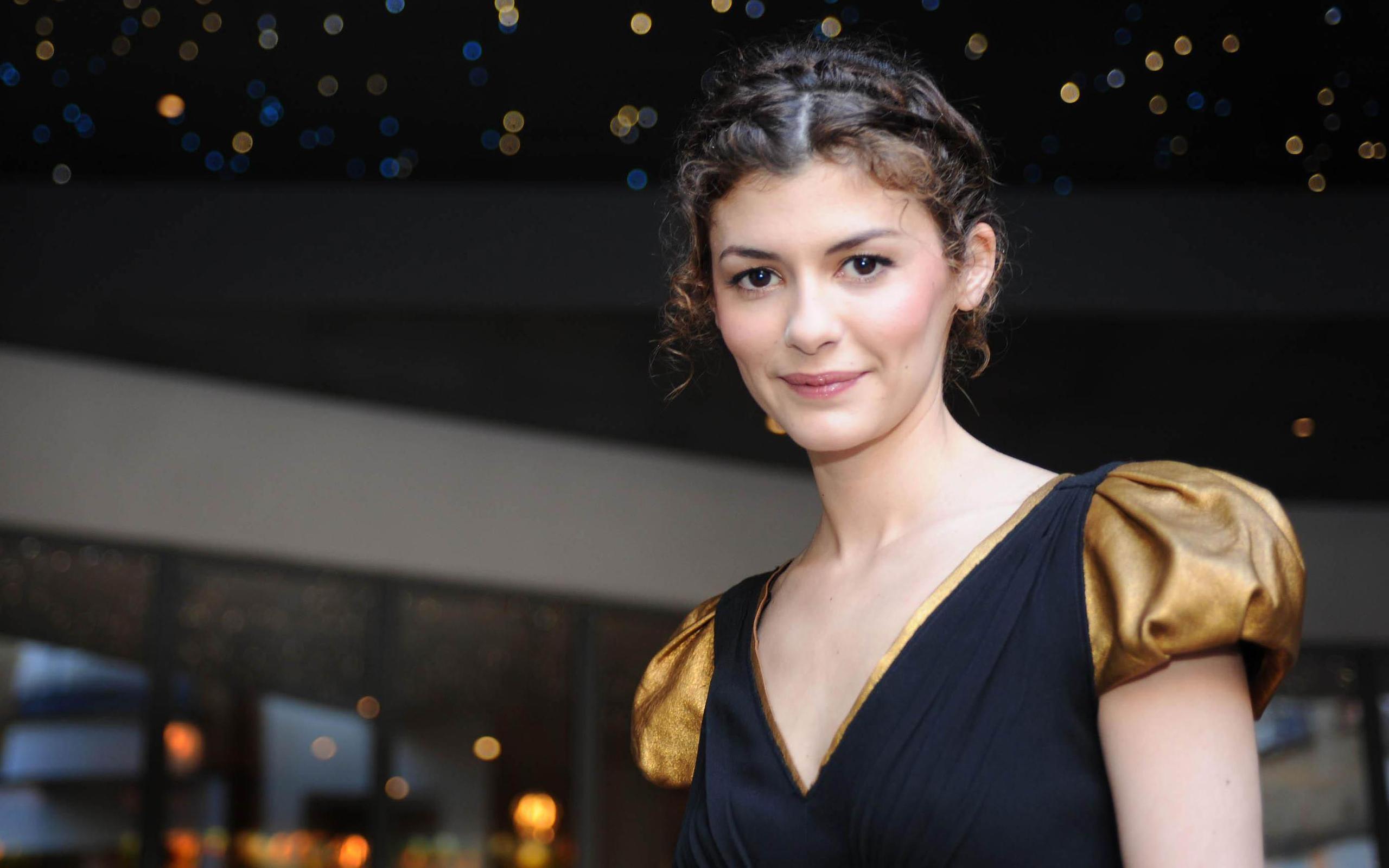 2560x1600 Audrey Tautou HD Wallpaper