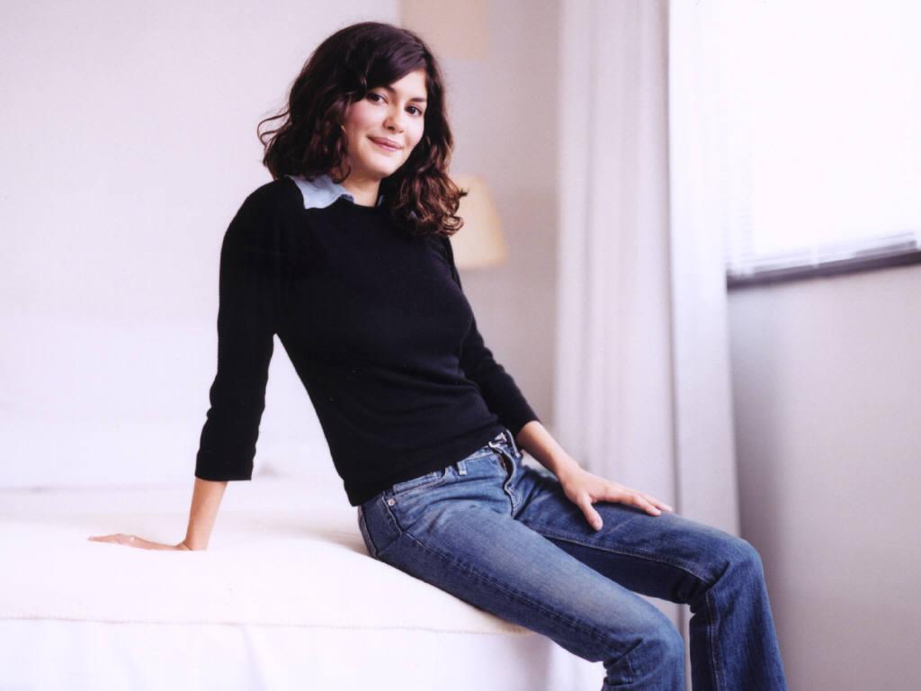 1024x768 Audrey Tautou Wallpaper Image