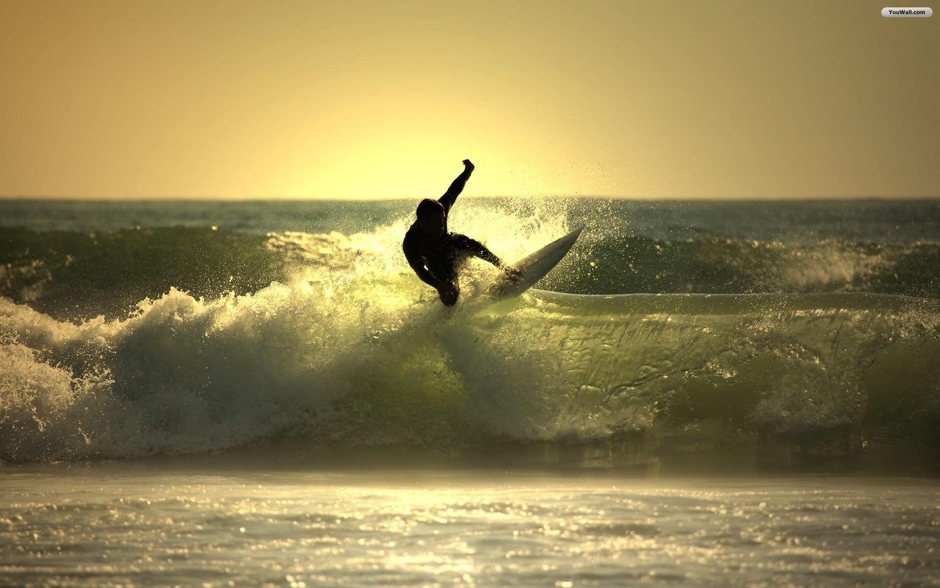 1920x1200 Surfing Wallpaper