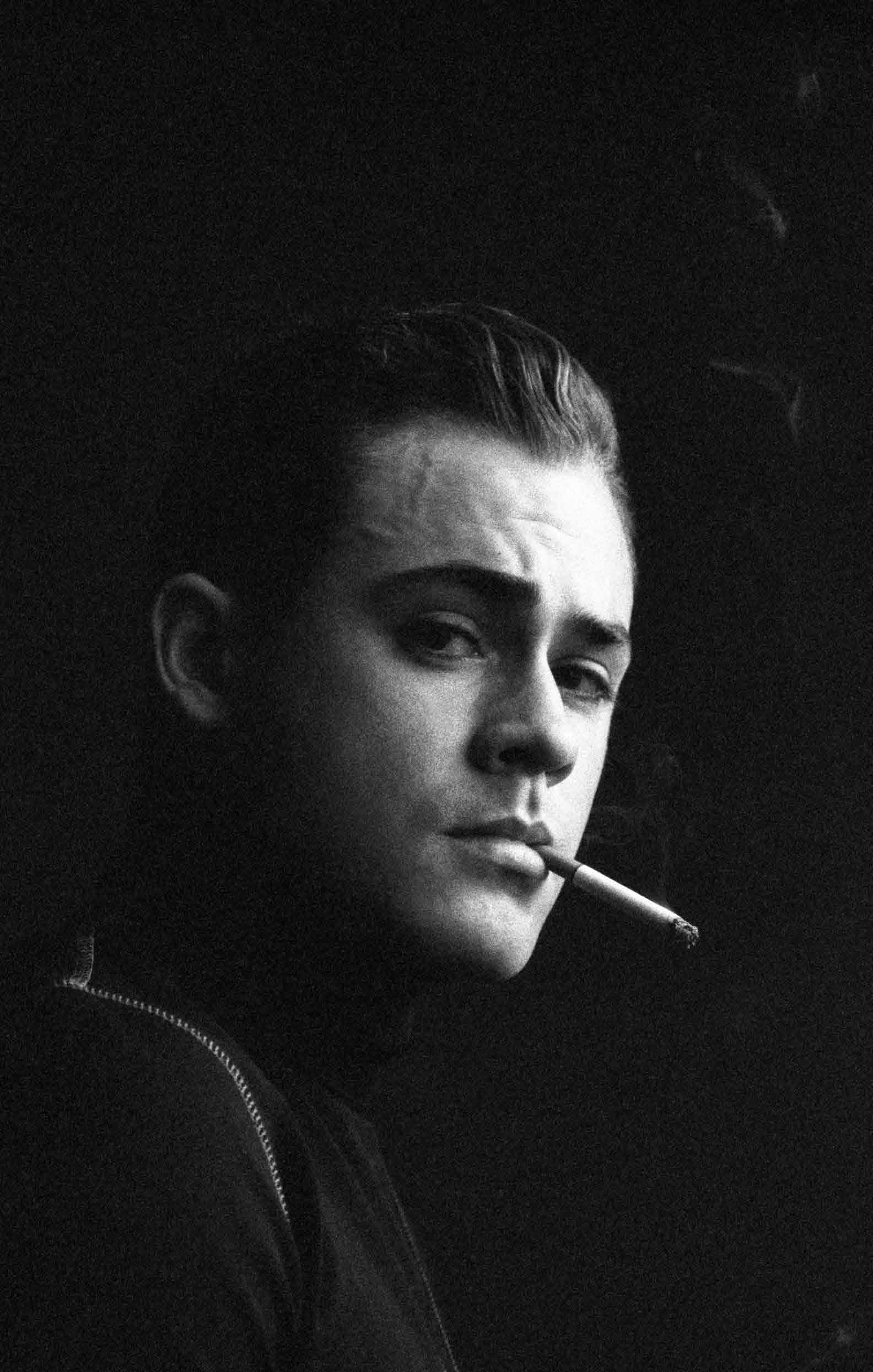 1584x2490 Dacre Montgomery, Actor