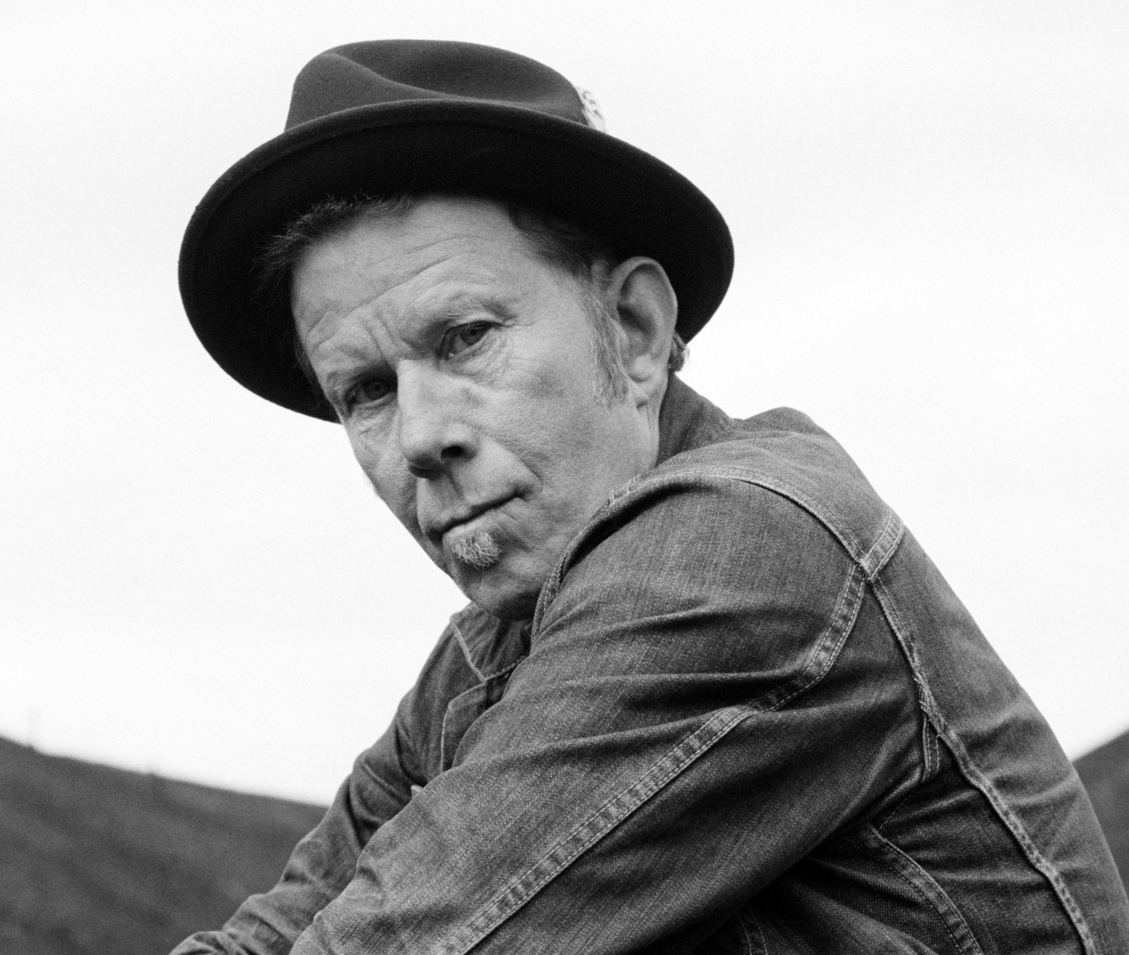 Tom Waits Wallpapers - Top Free Tom Waits Backgrounds - WallpaperAccess