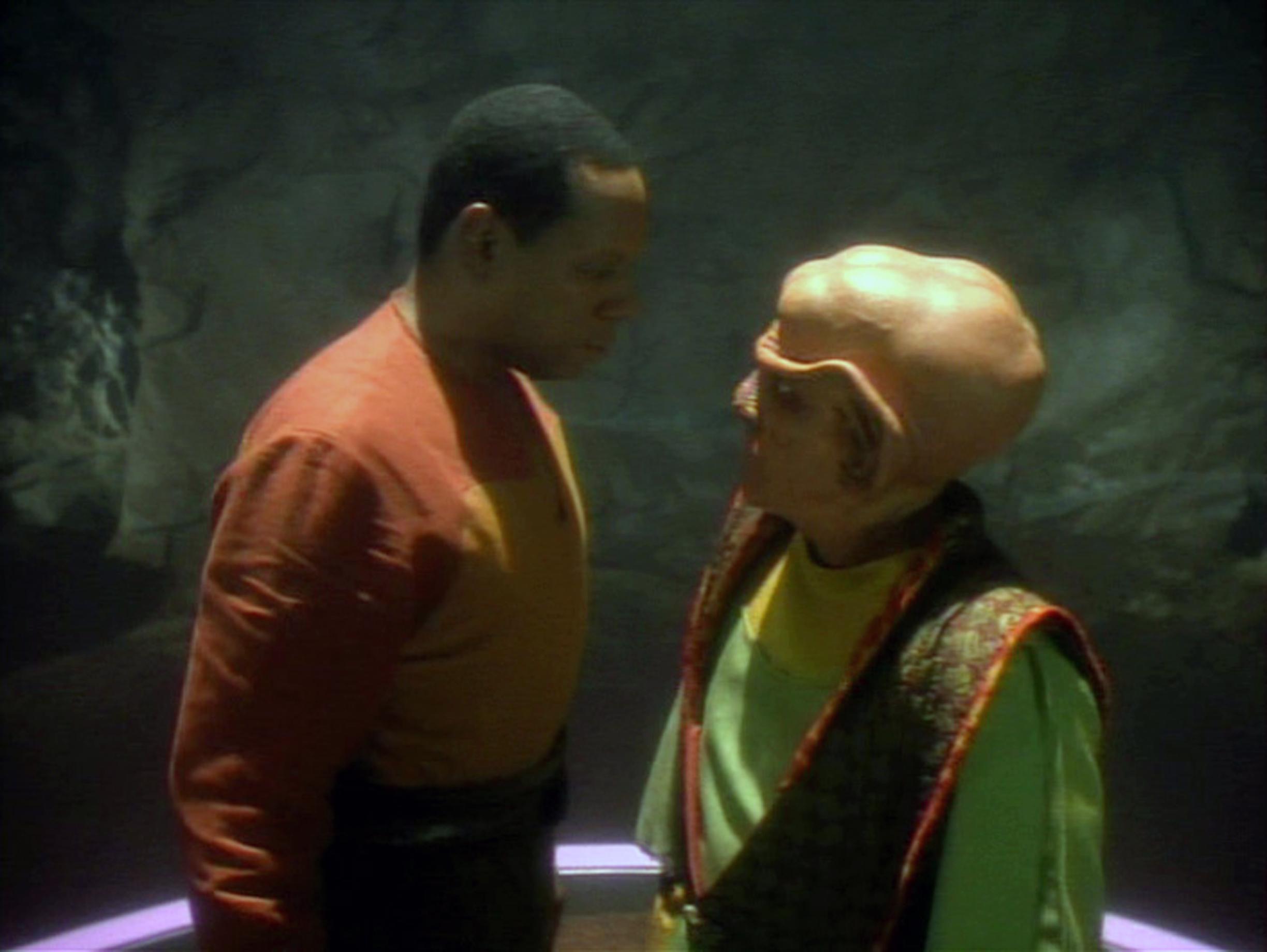 2448x1840 Deep Space Nine: The Trek spinoff that saved the day