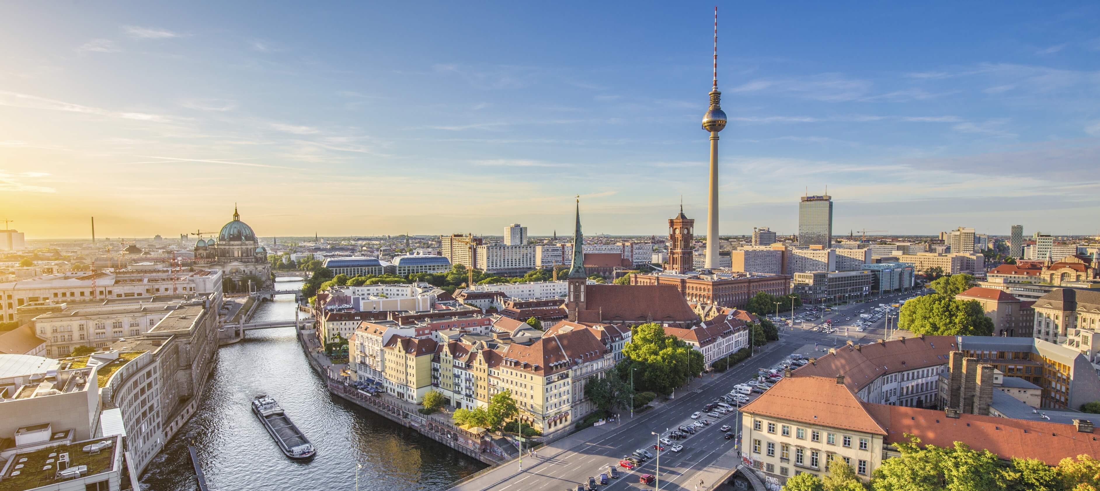 3768x1683 Pathways to University in Germany