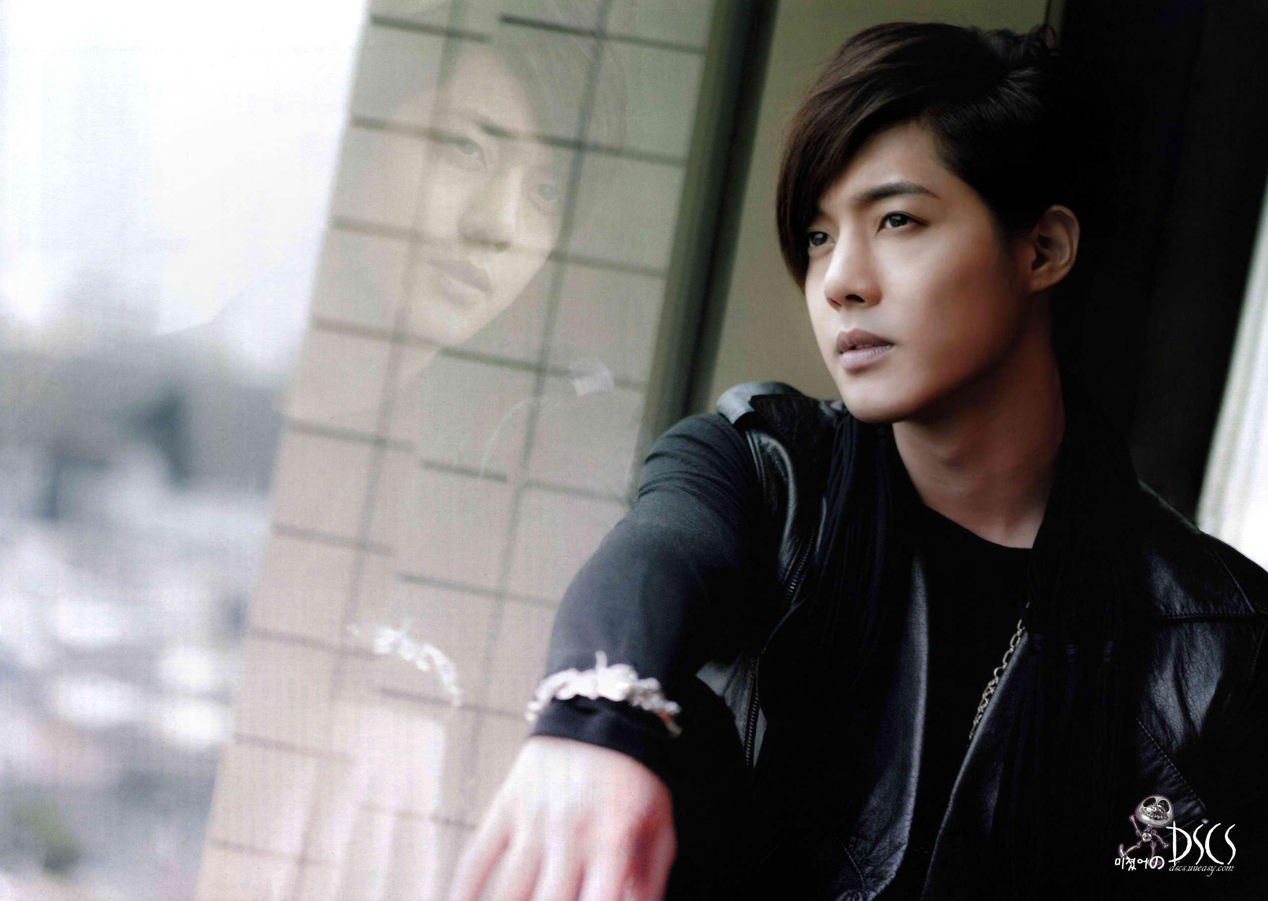 2560x1819 Kim Hong Joong Wallpaper