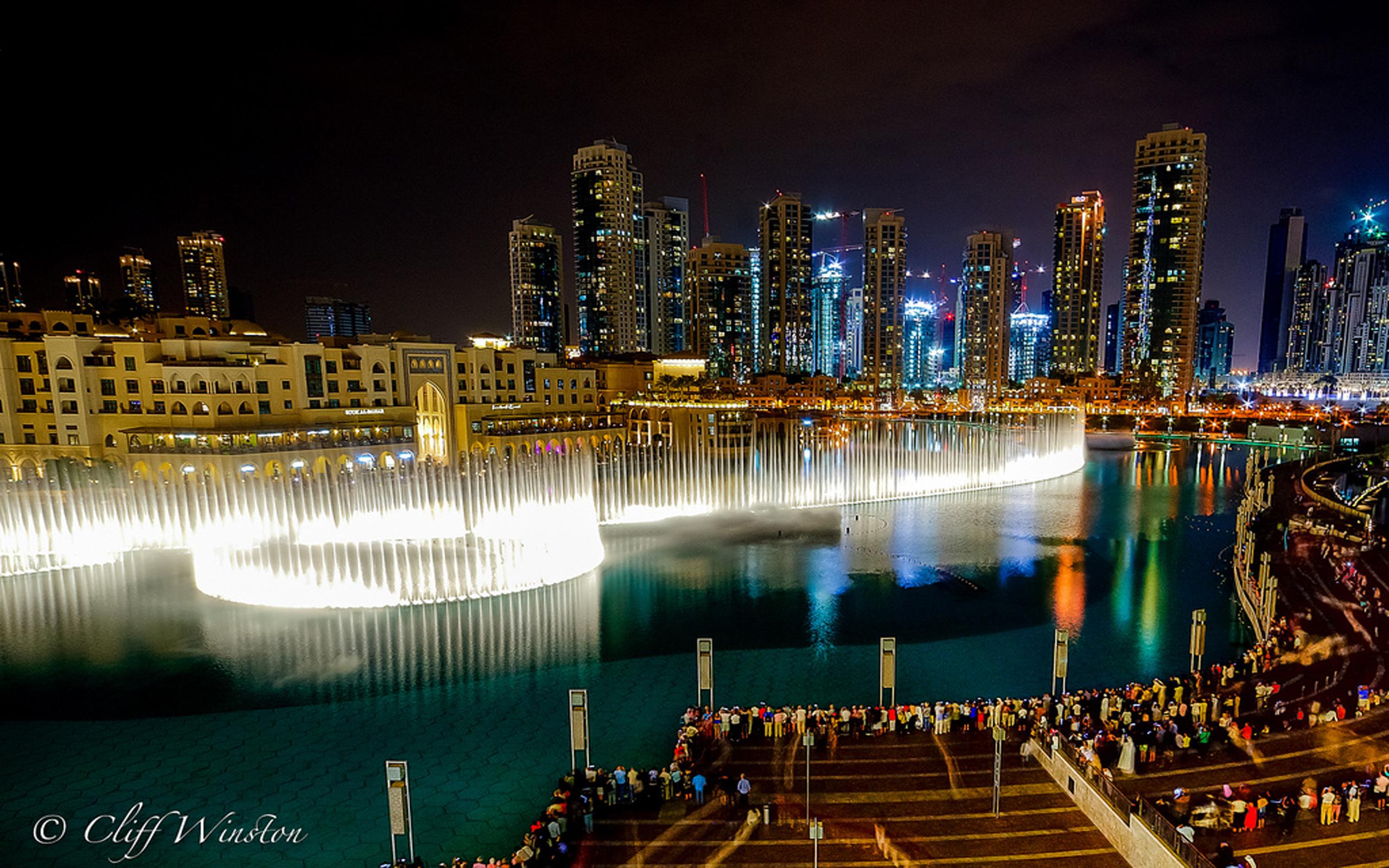 2560x1600 The Dubai Fountains 038357 :