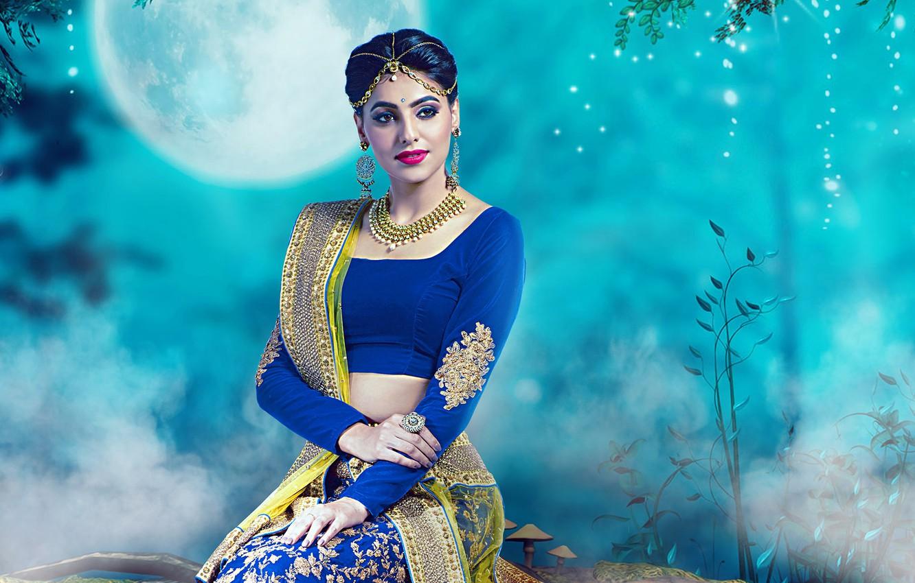 1332x850 Wallpaper girl, fashion, eyes, smile, beautiful, figure, model, pretty, beauty, lips, face, hair, brunette, pose, cute, indian image for desktop, section девушки
