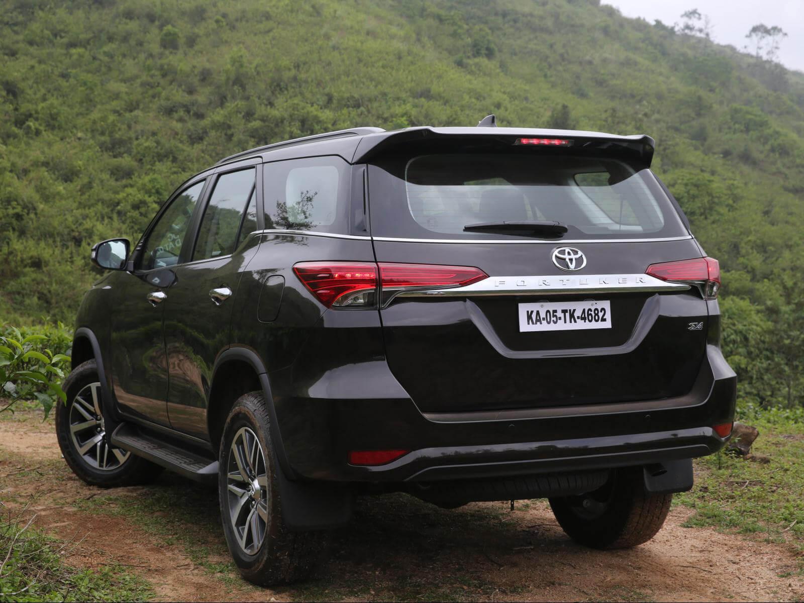 1600x1200 Free download Toyota Fortuner wallpaper free download [1600x1200] for your Desktop, Mobile & Tablet. Explore Black Fortuner Wallpaper. Black Cheetah Background, Black Swan Wallpaper, 3D Black Wallpaper