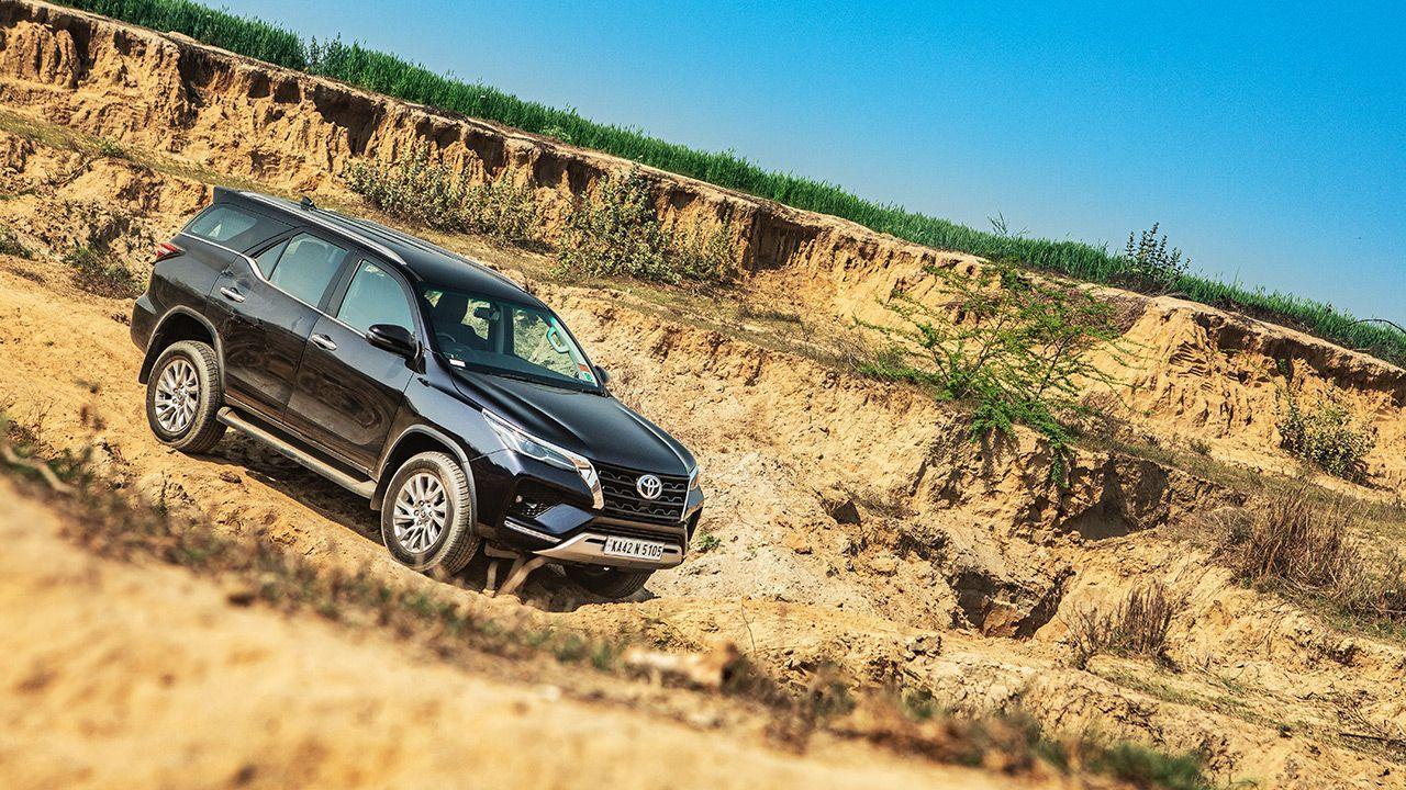 1280x720 Toyota Fortuner Image, Interior & Exterior HD Photo