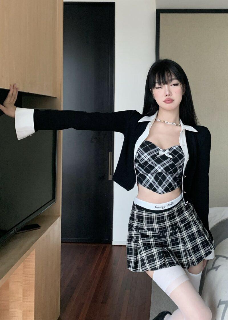 800x1123 Black And White Grid Tube Top