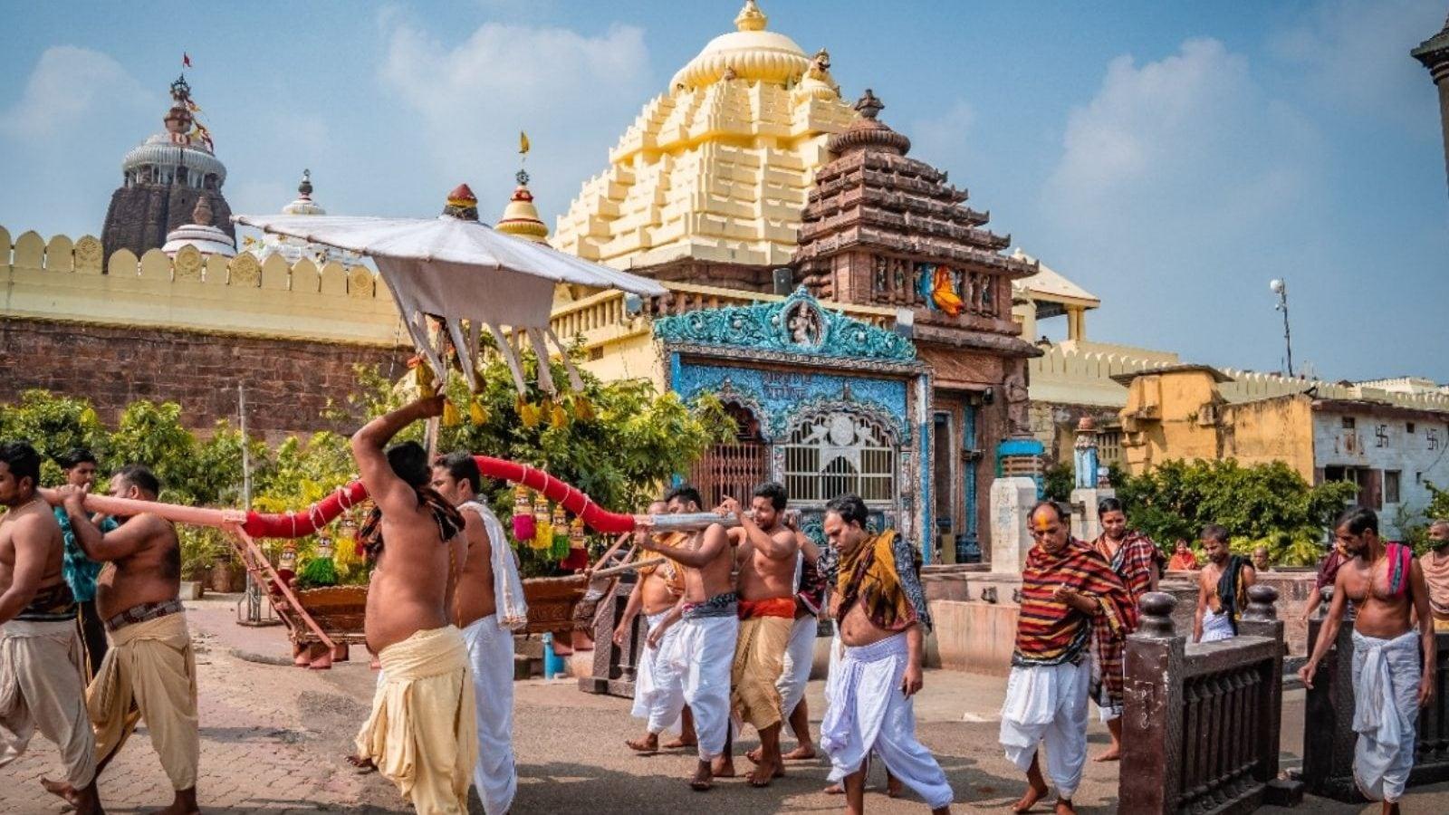 1600x900 Chhattisgarh Devotee Dies After Falling Unconscious Inside Puri Jagannath Temple