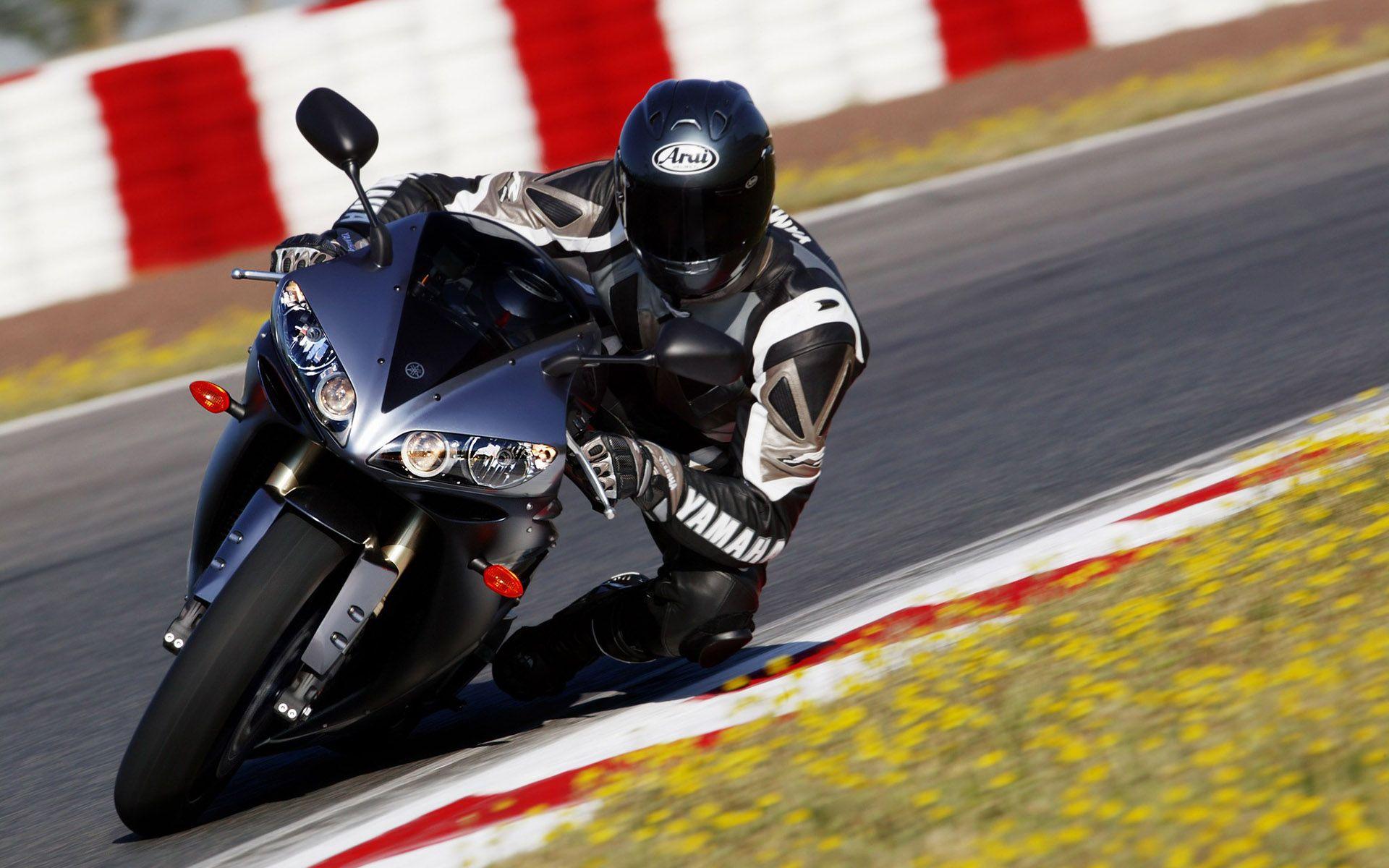 1920x1200 Yamaha Sportbike Motorcycles