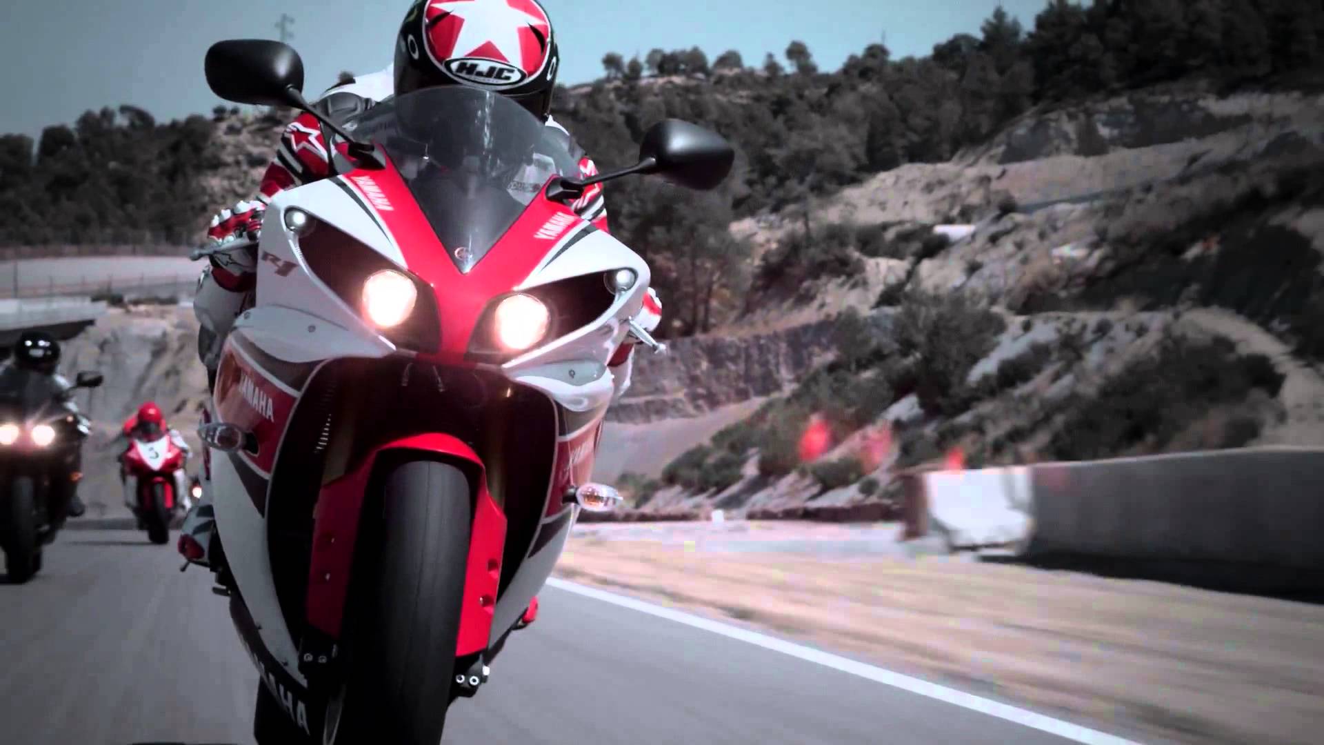 1920x1080 Yamaha yzf R1 Motorcycle Wallpaper