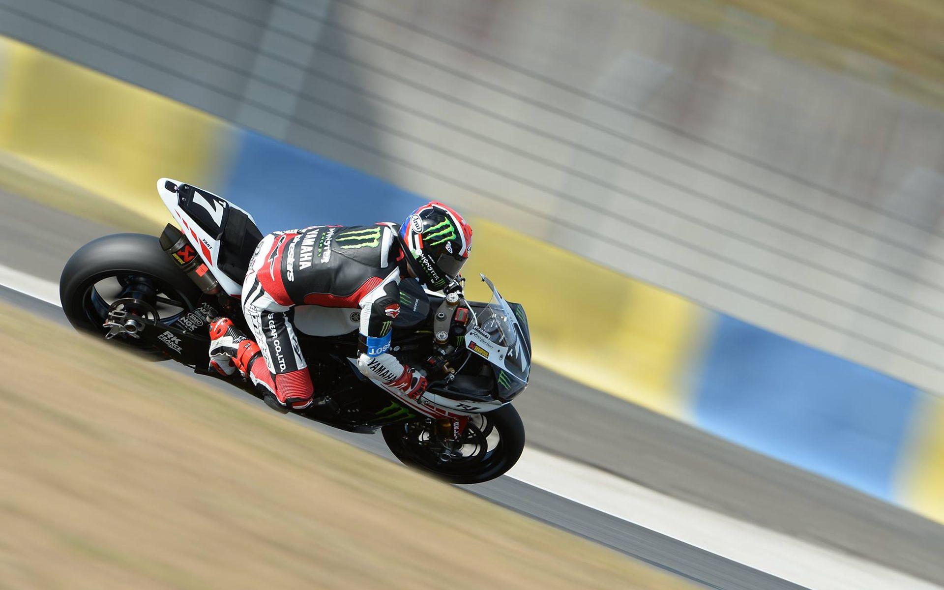 1920x1200 Yamaha R1 Sportbike HD wallpaper