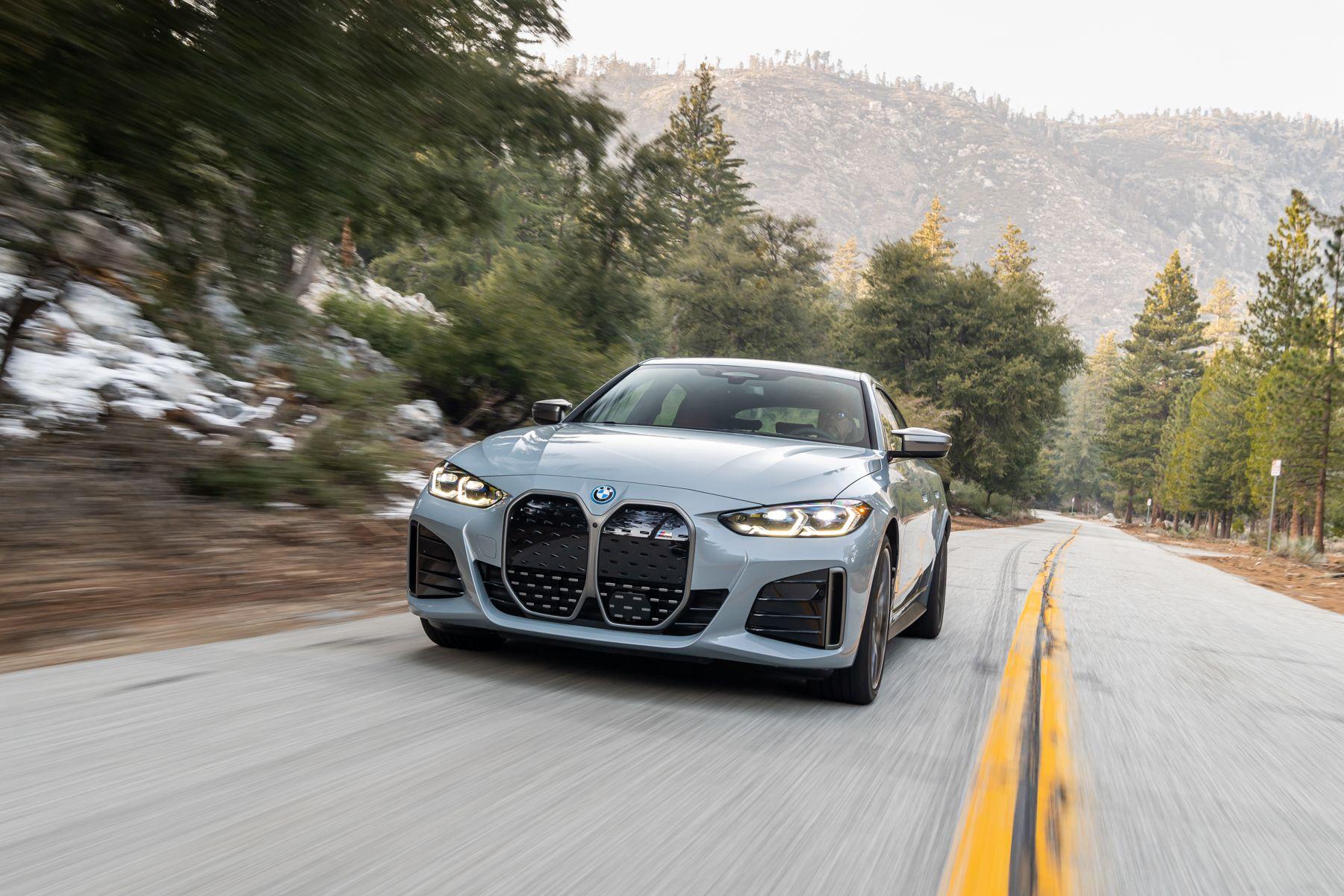 1800x1200 View Photo of the 2022 BMW i4 M50