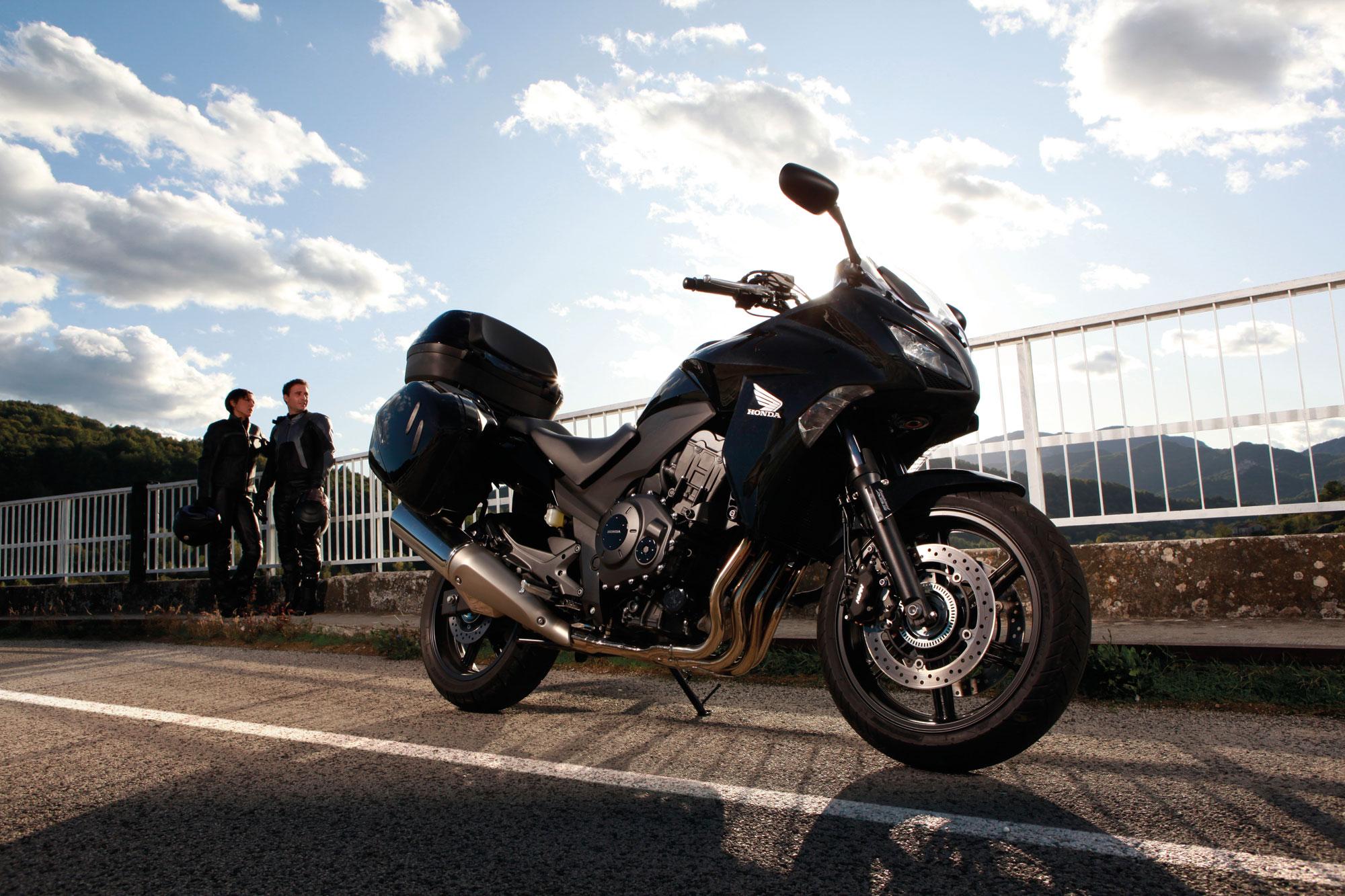 2000x1333 HONDA CBF 1000 A Specs & Photo - 2012