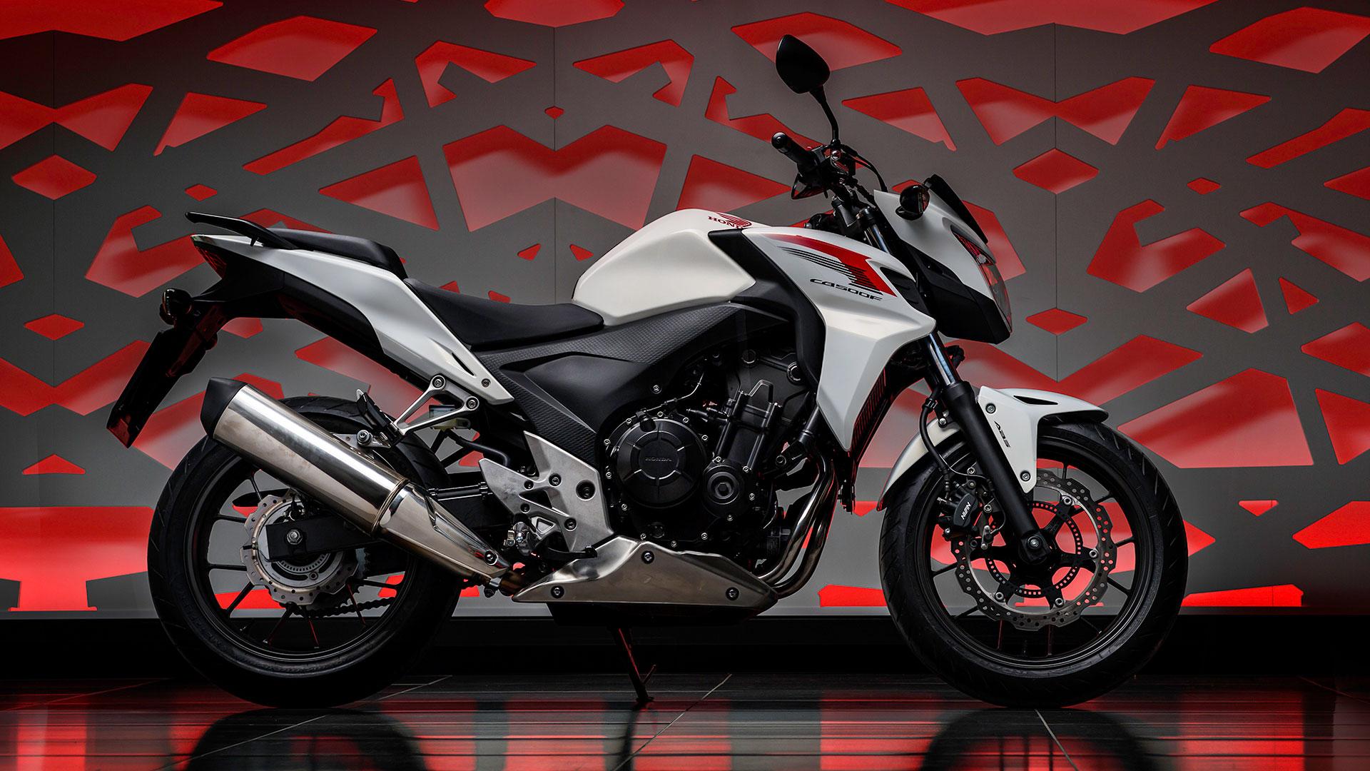 1920x1080 Honda CB500 Naked (2013) review