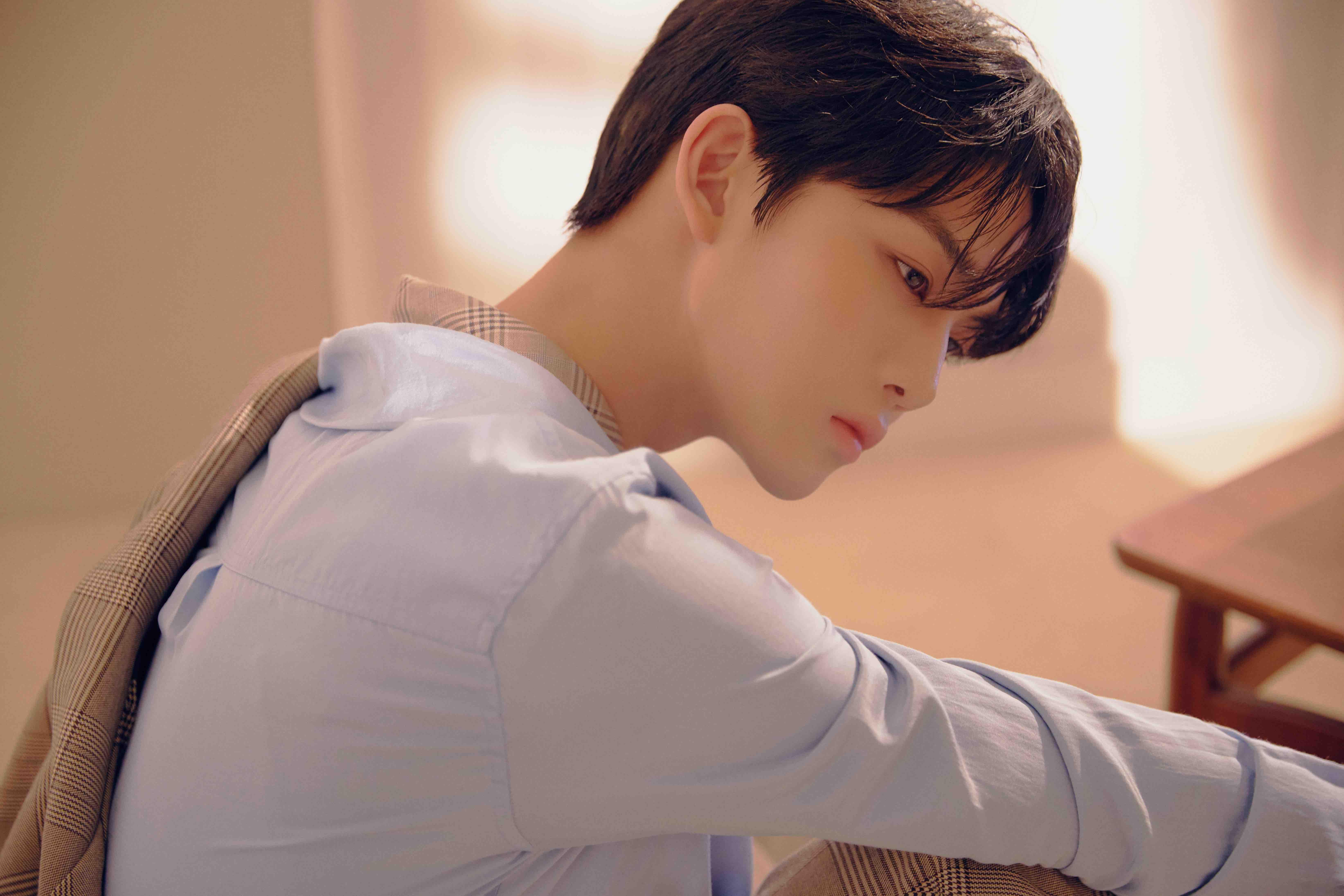 6570x4380 BAE JIN YOUNG from WANNA ONE is back with his own solo single. KPOPCHANNEL.TV. Feel the Korean Wave
