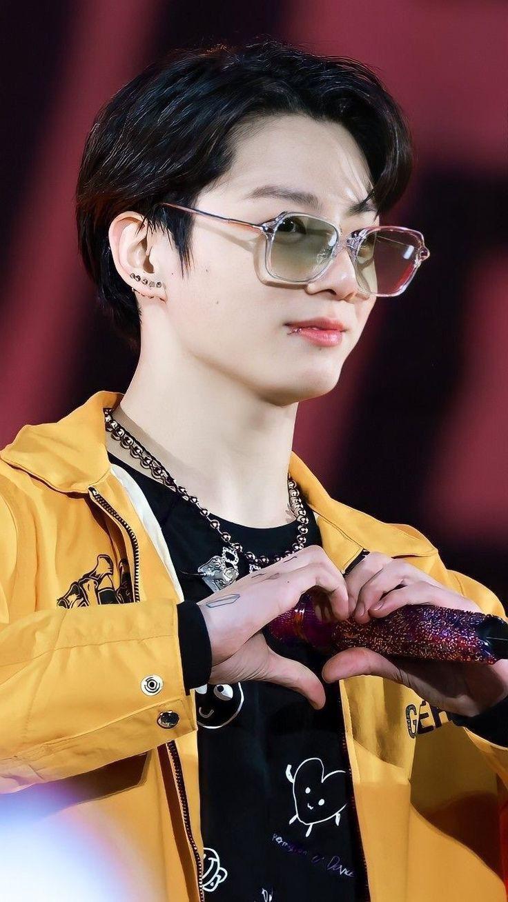 736x1308 Cute JungKook Of BTS Photo (September 2022)