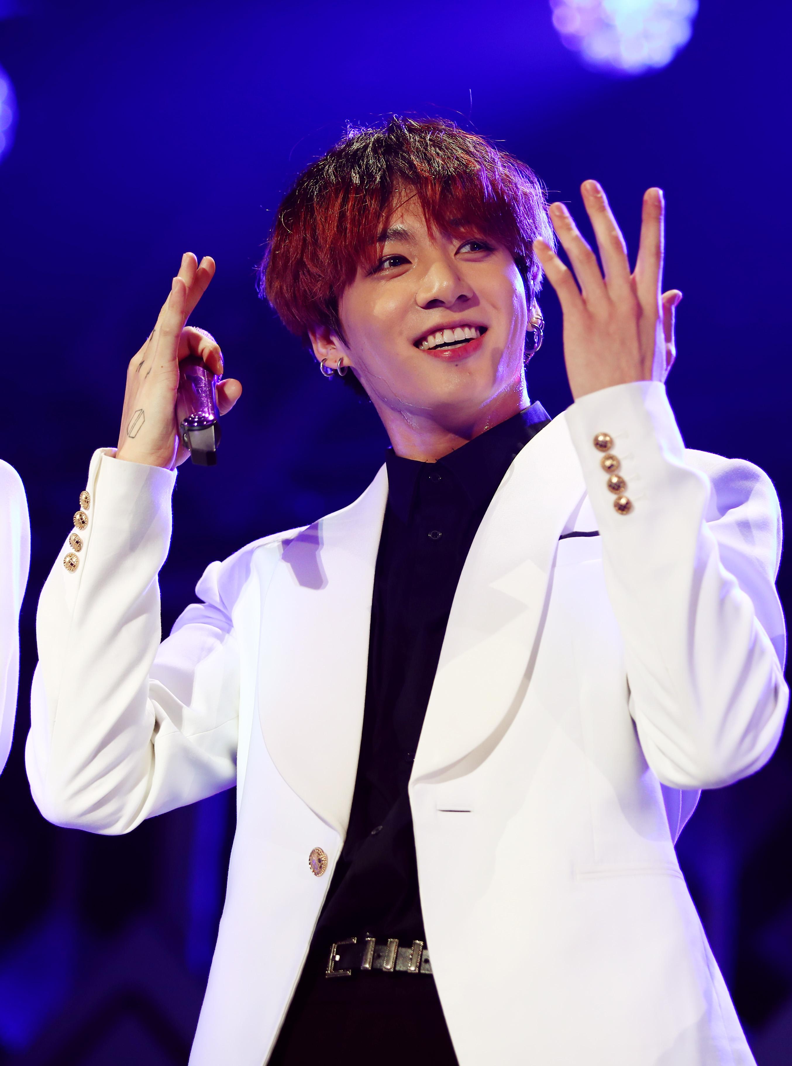 2708x3648 Jungkook's BEST photo