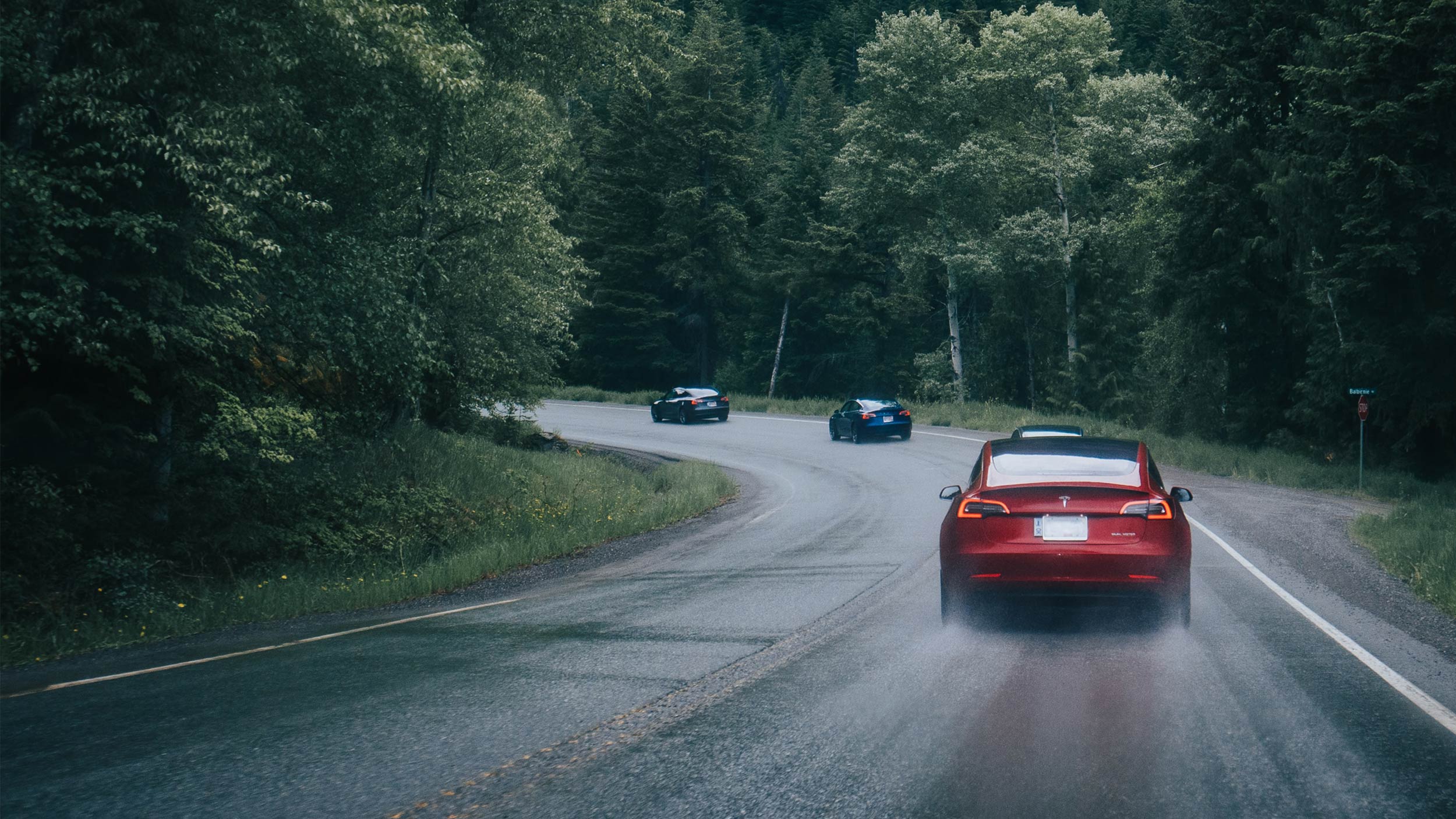 2500x1406 Connected cars literally take us close to the edge