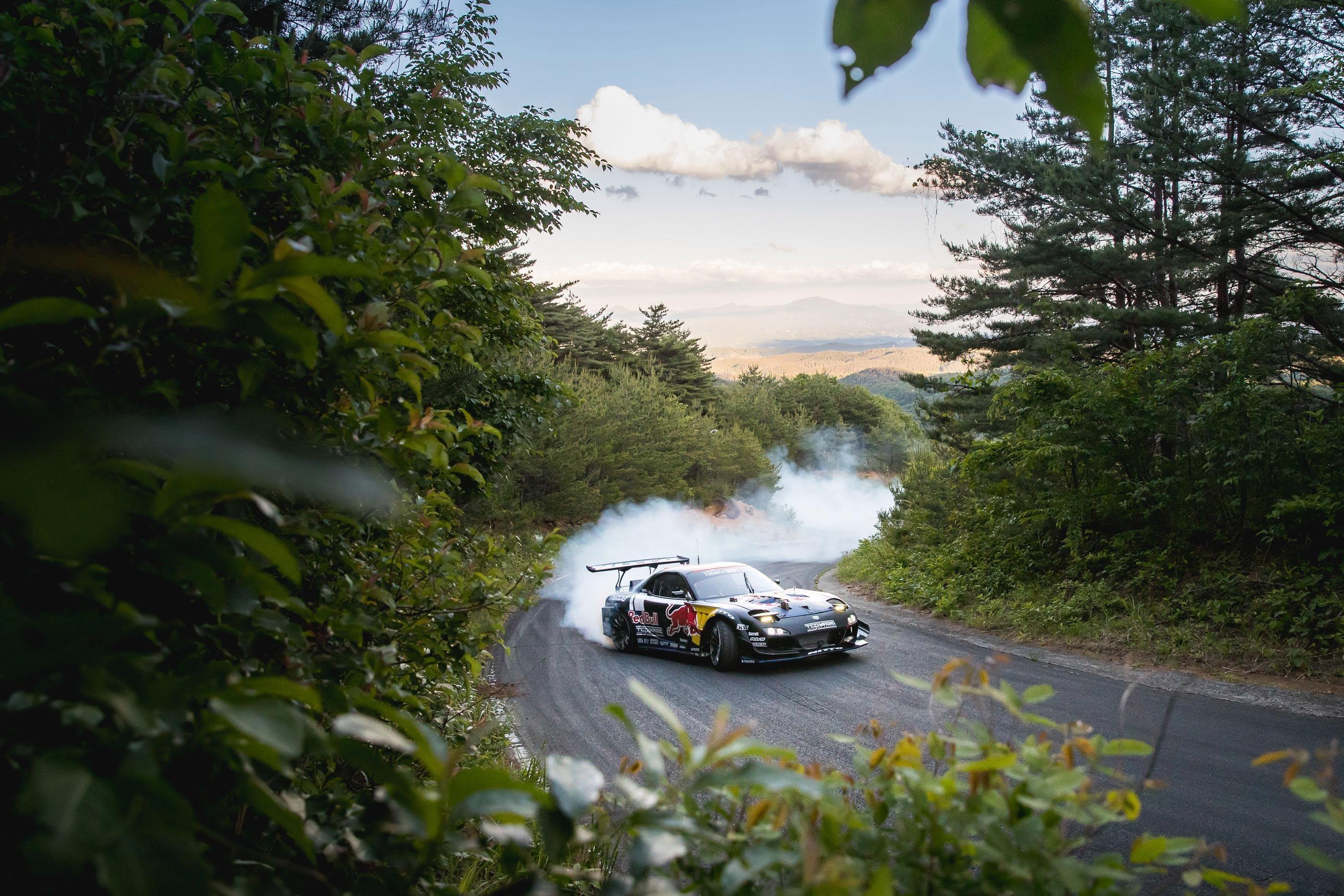 2800x1867 HUMBUL conquers Ebisu's Touge