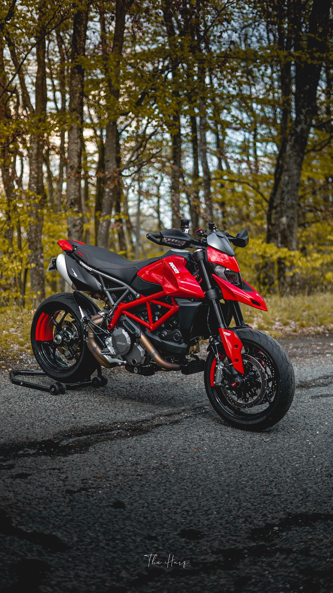 1400x2490 Ducati