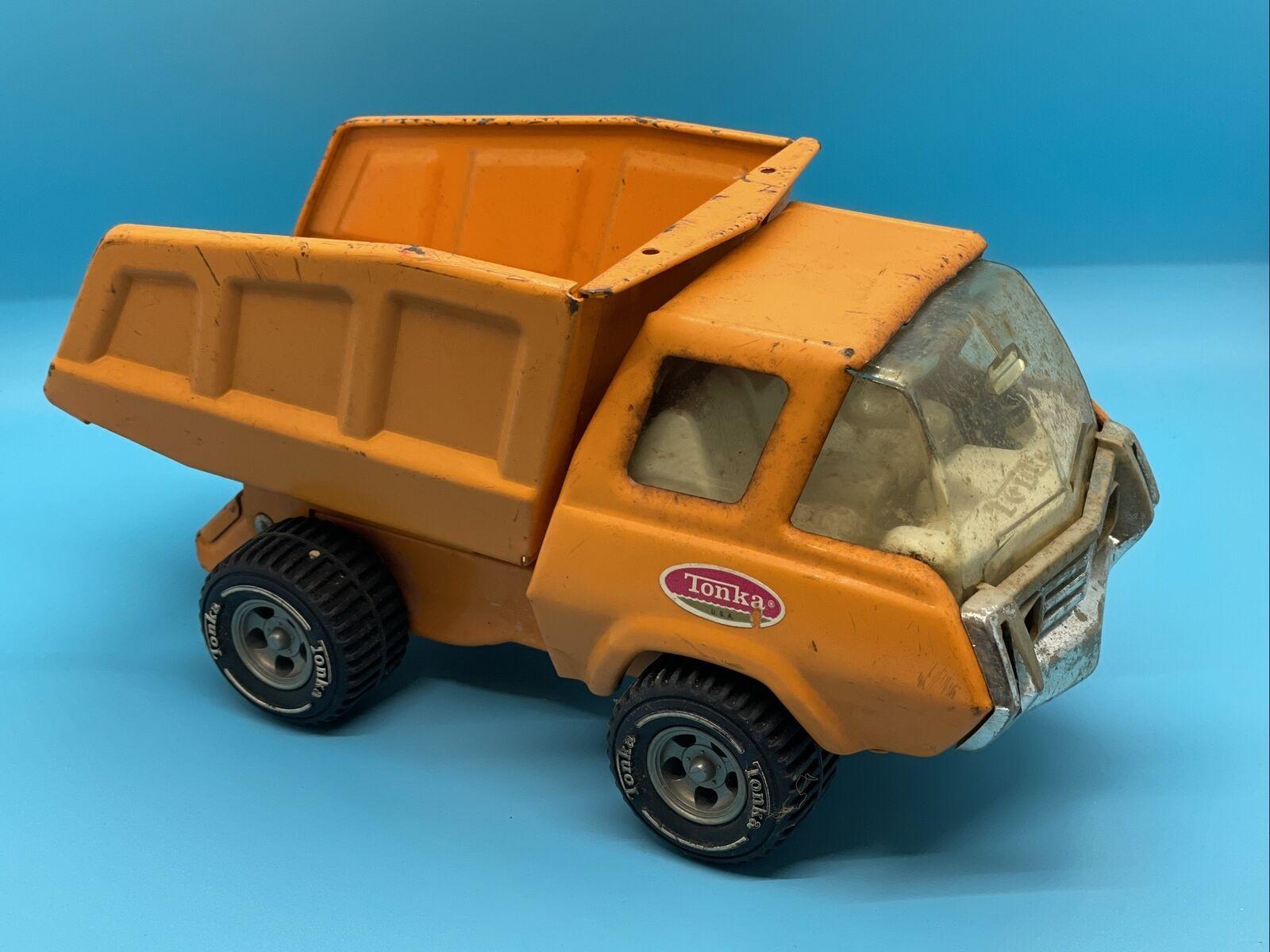 1600x1200 Vintage 70's Tonka Small Pressed Steel Orange Dump Truck Toy Construction