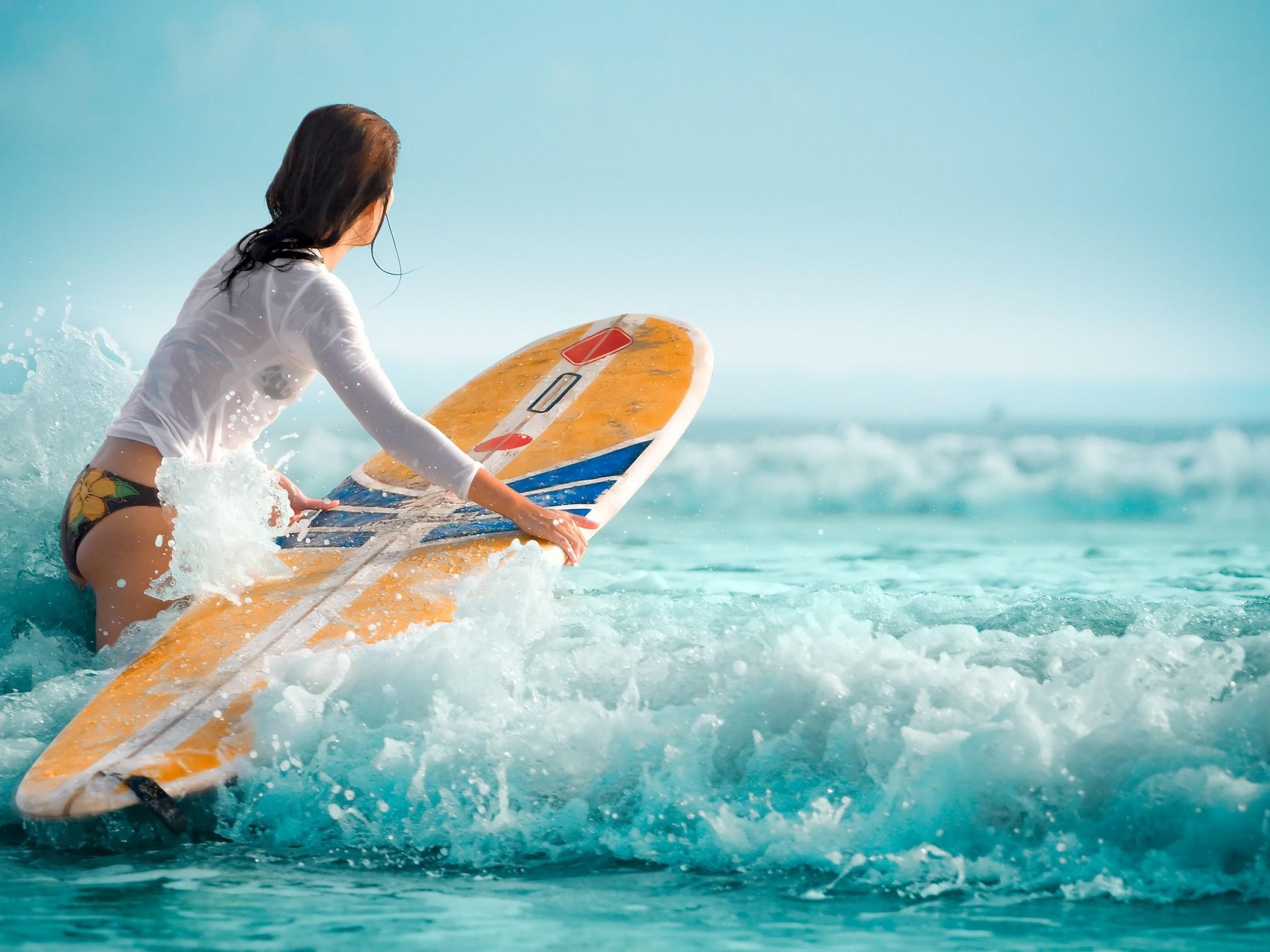 2560x1920 Beach, Girl, Surfboard Gallery HD Wallpaper