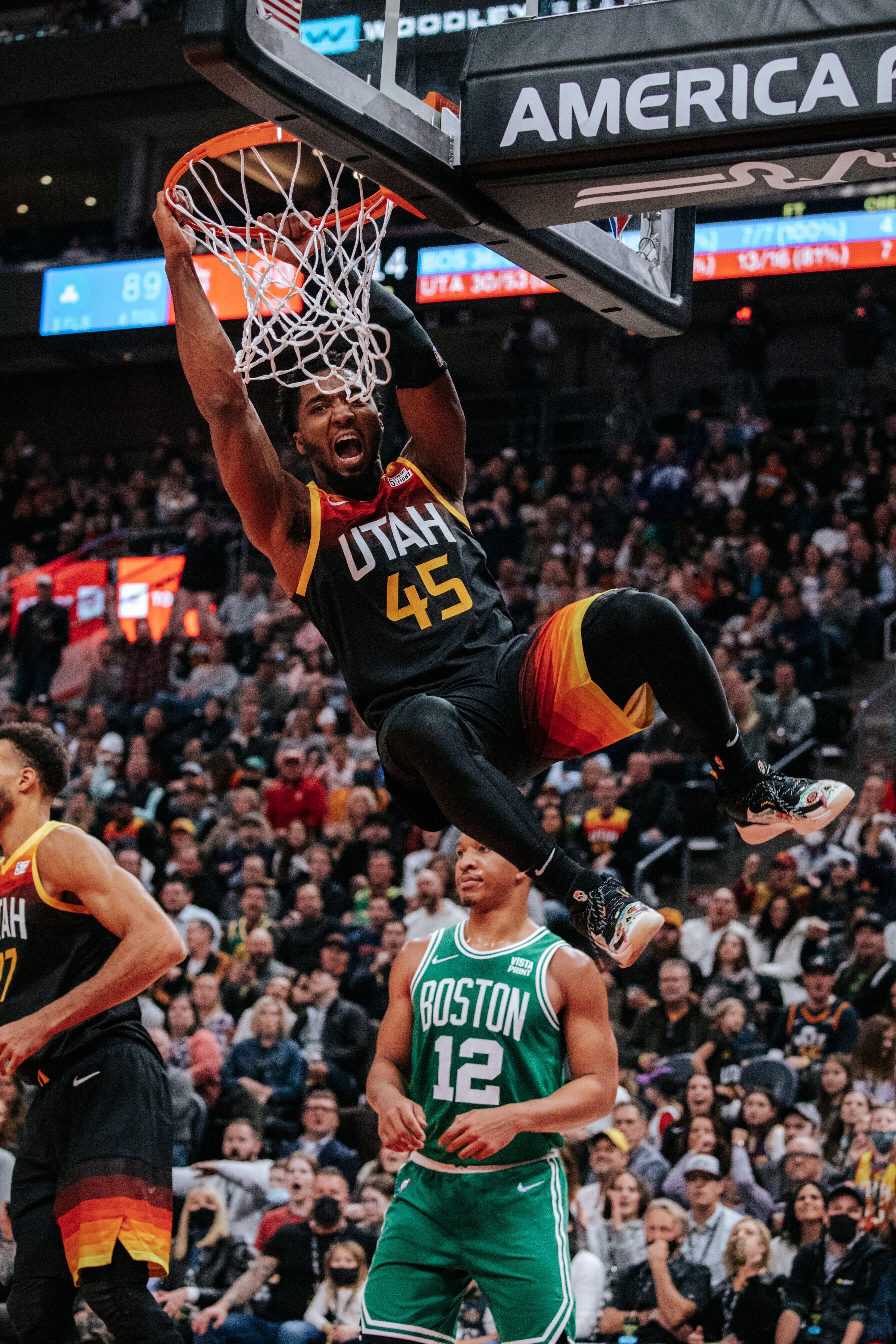 4480x6720 Donovan Mitchell. Photo of the Season