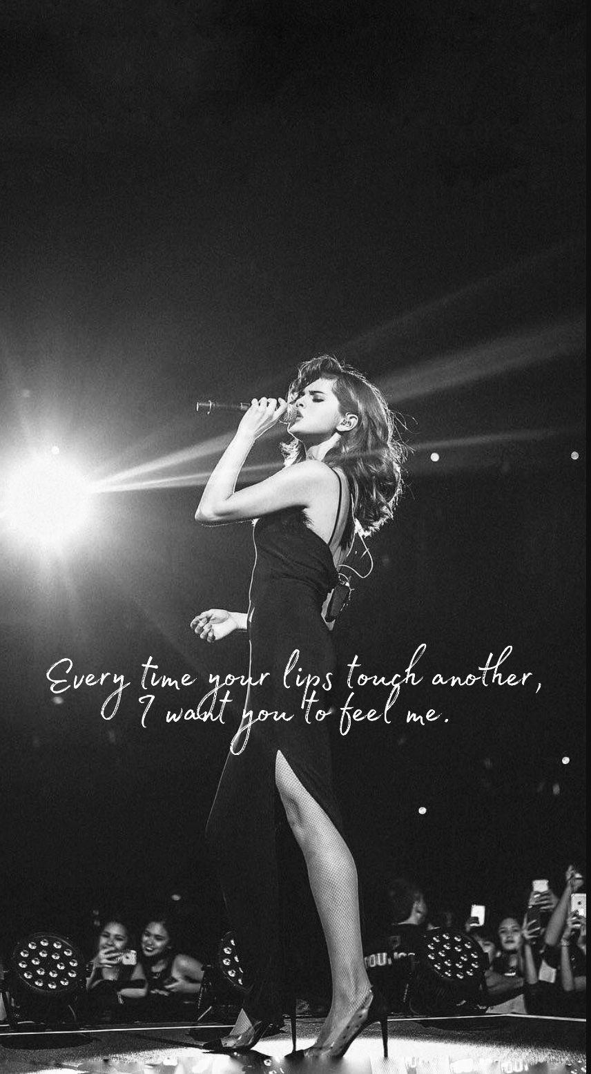 856x1555 Selena Gomez Concert Wallpaper