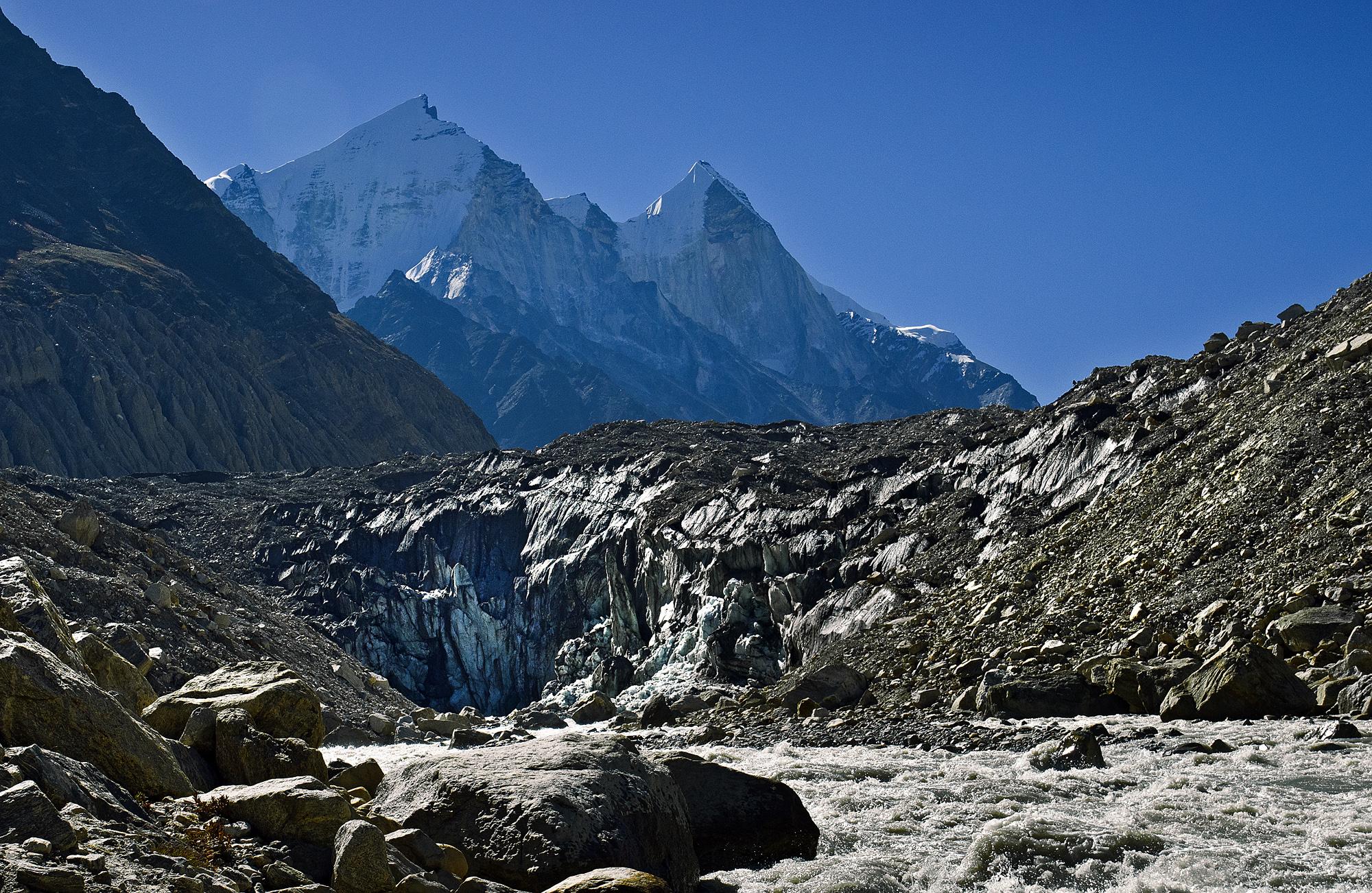 2000x1302 Gangotri Glacier