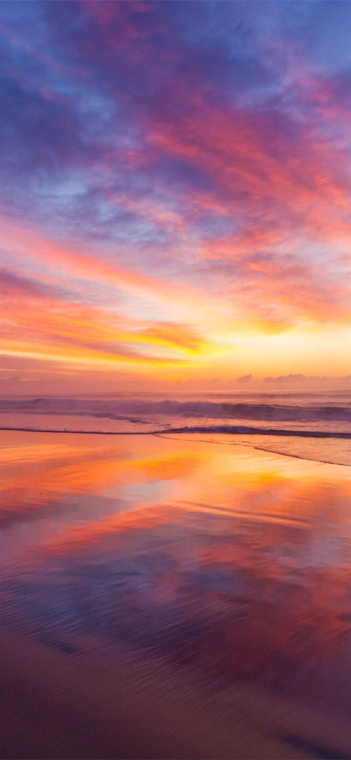 1125x2436 stunning beach sunrise 5k #beach #sunrise #nature k k #iPhoneXWallpaper. Cool wallpaper for phones, Pastel iphone wallpaper, Wallpaper display