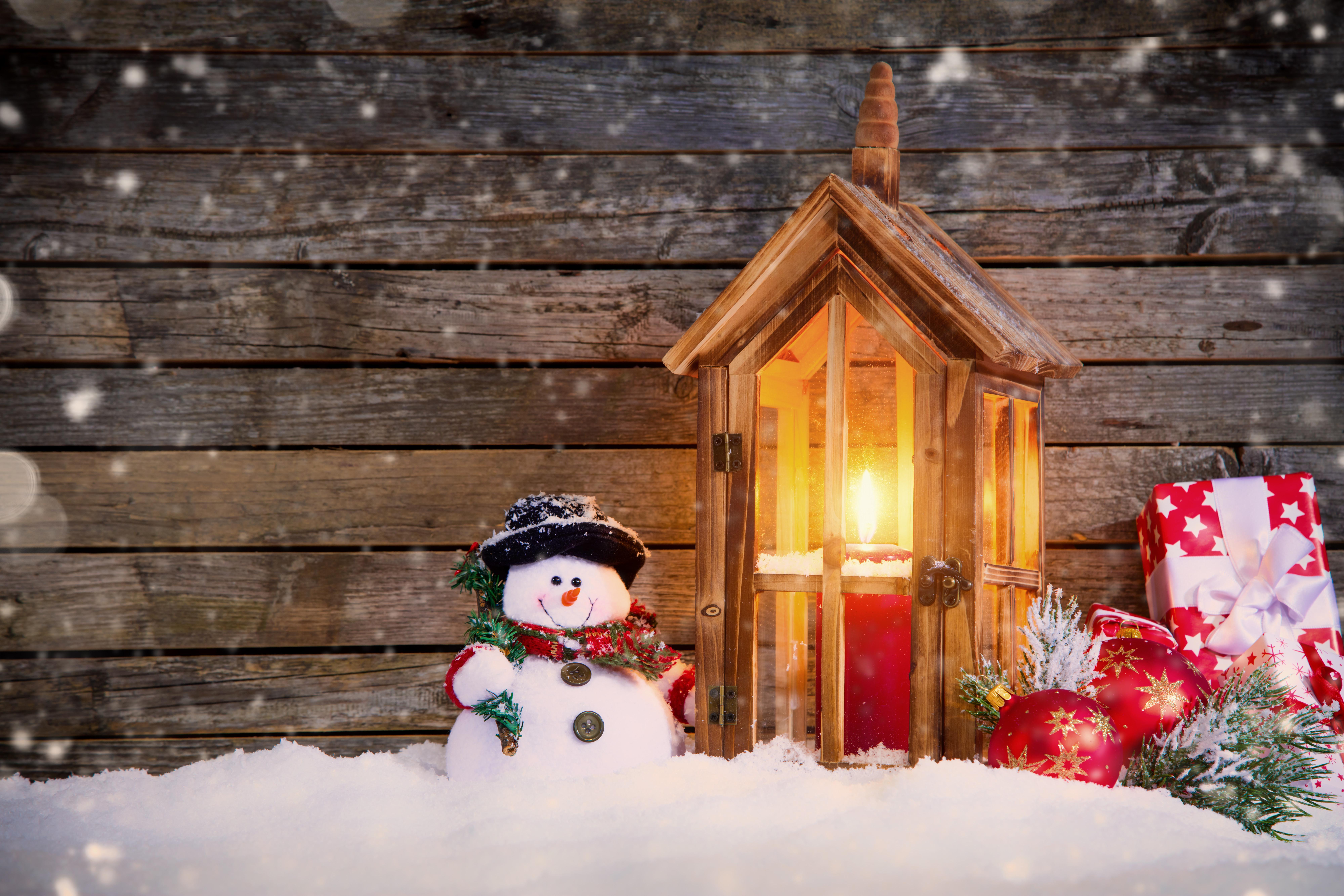 8000x5333 4K Snowman Wallpaper and Background Image