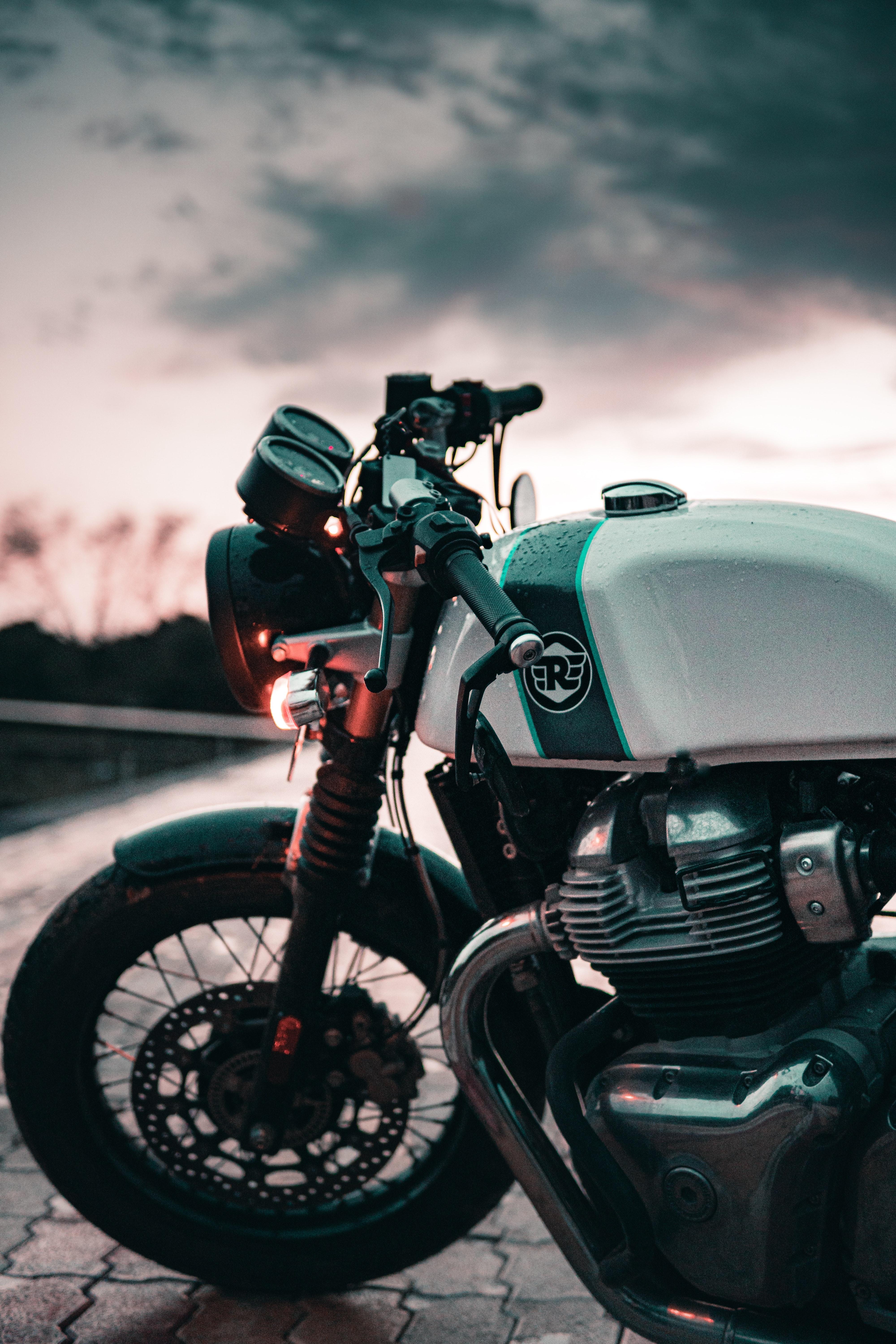 4000x6000 Continental gt 650 Wallpaper Download