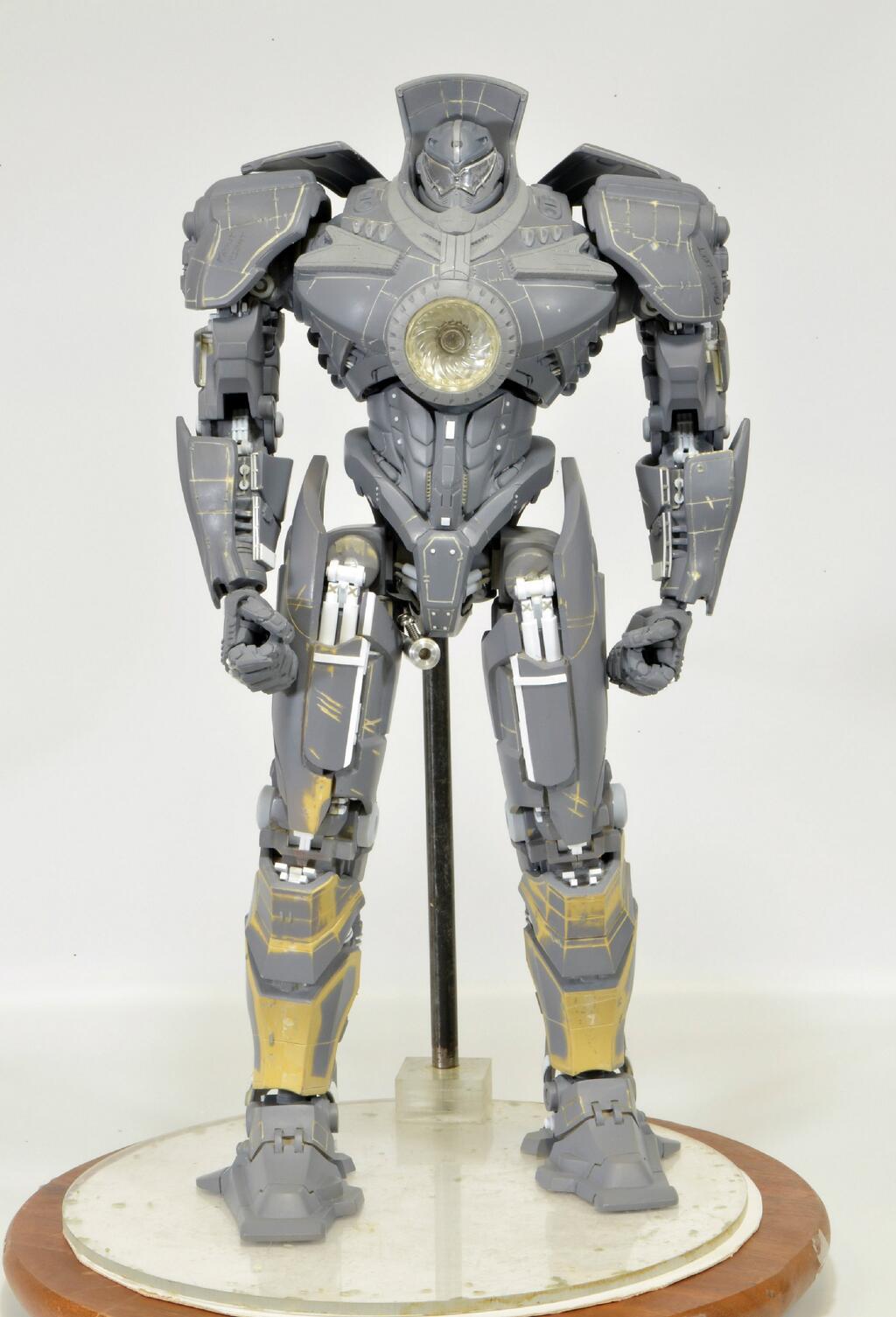 1024x1505 Pacific Rim: 18″ Gipsy Danger [Neca]: Figure Preview. Wallpaper Size Image. BONUS: First Two Official Image from graphic novel “Pacific Rim: Tales From Year Zero” [Comics prequel of the movie]