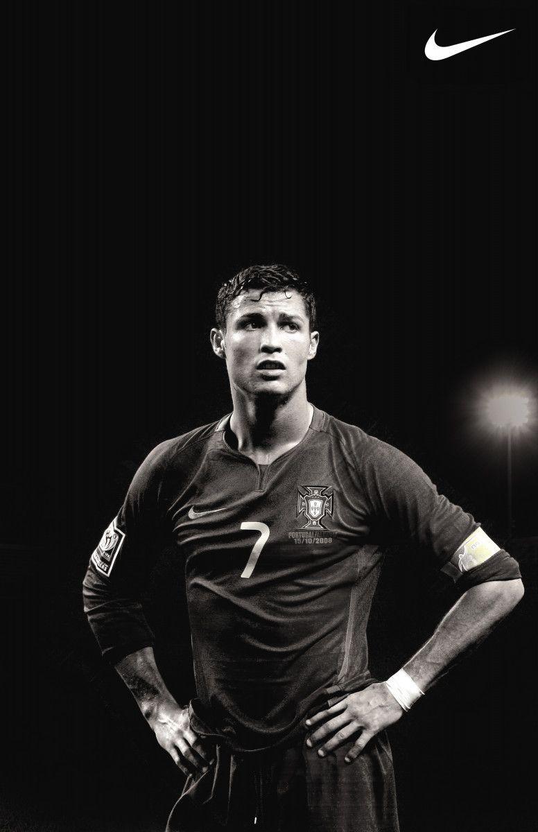 776x1200 Ronaldo Black And White Wallpaper