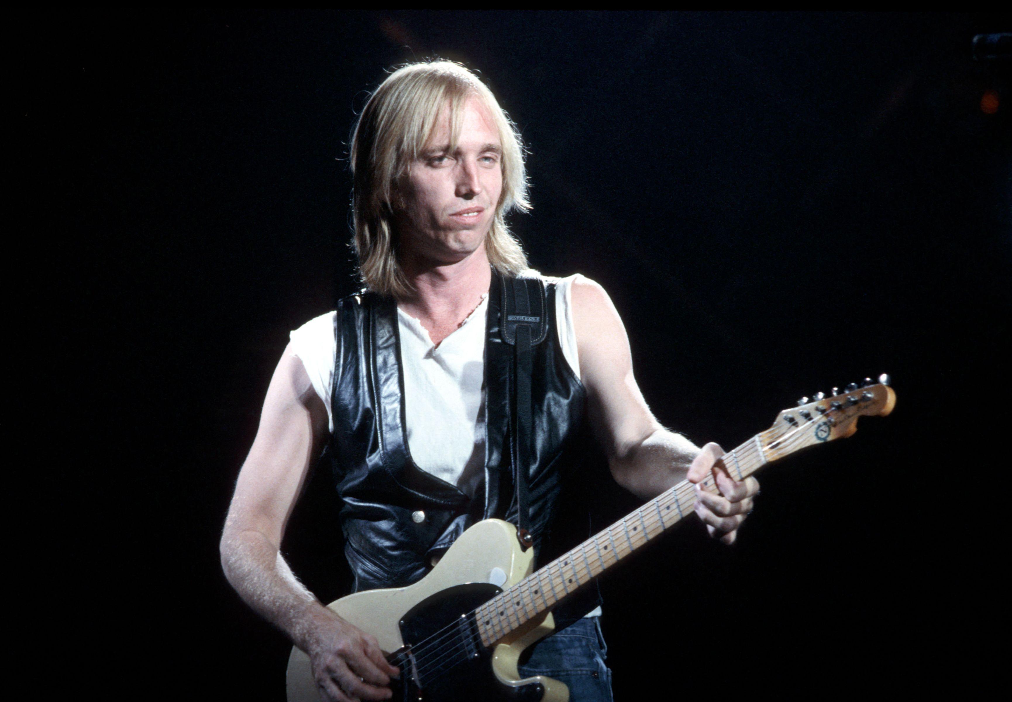 Tom Petty Wallpapers - Top Free Tom Petty Backgrounds - WallpaperAccess