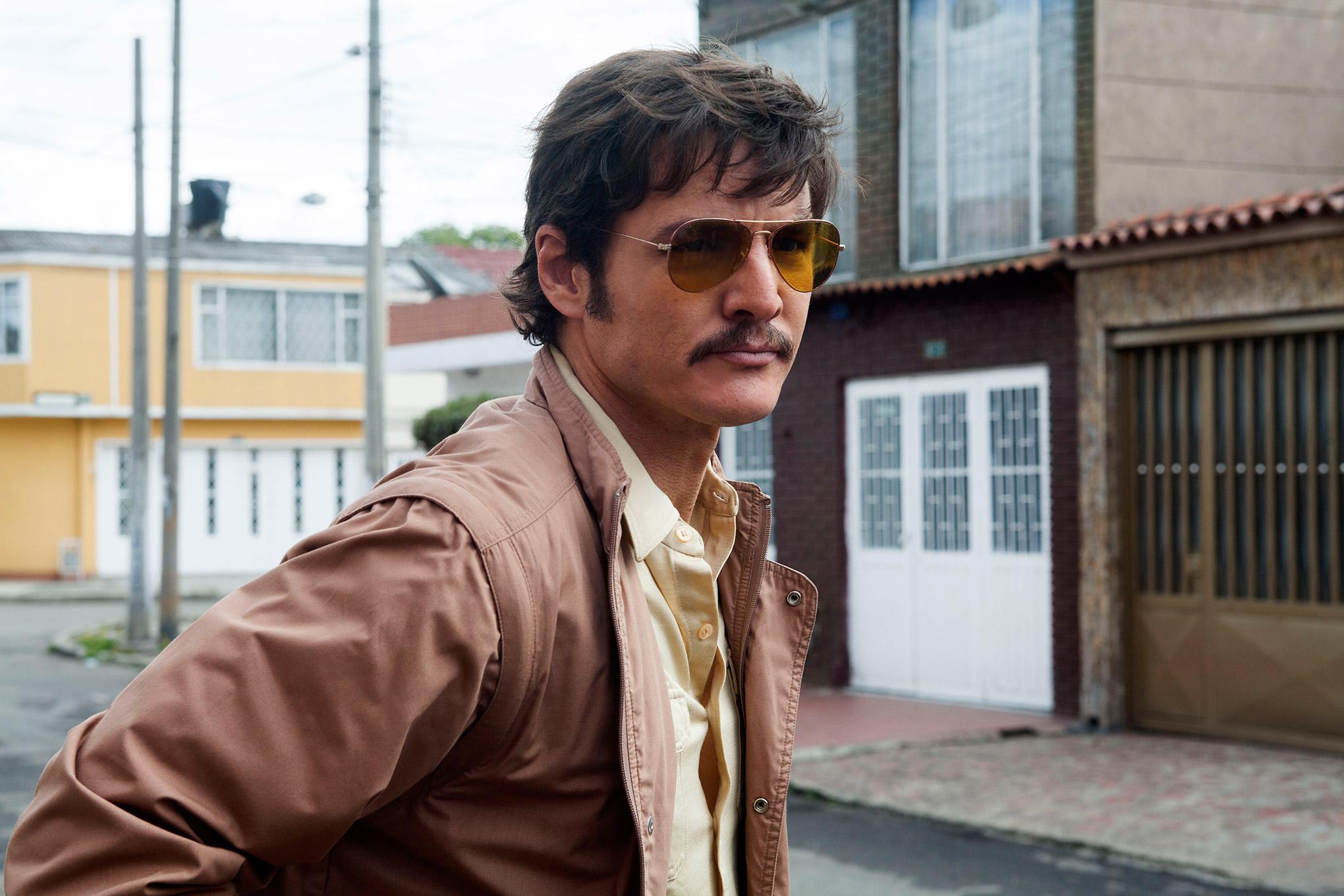 2040x1360 Pedro Pascal HD Wallpaper and Background