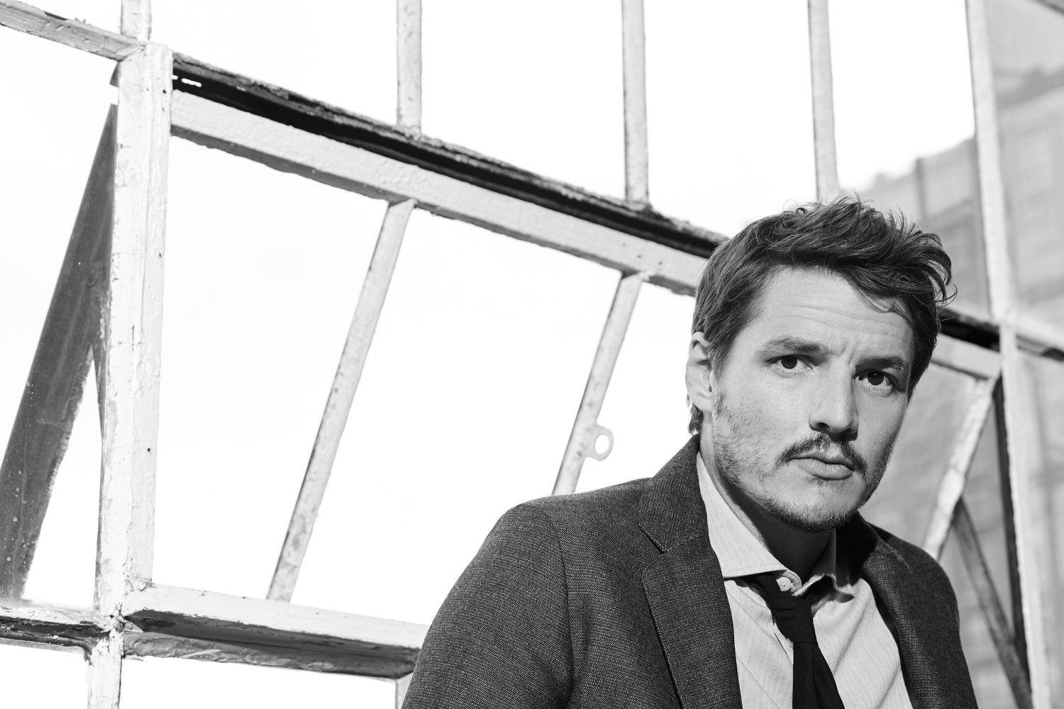 1500x1000 Pedro Pascal Desktop Wallpaper