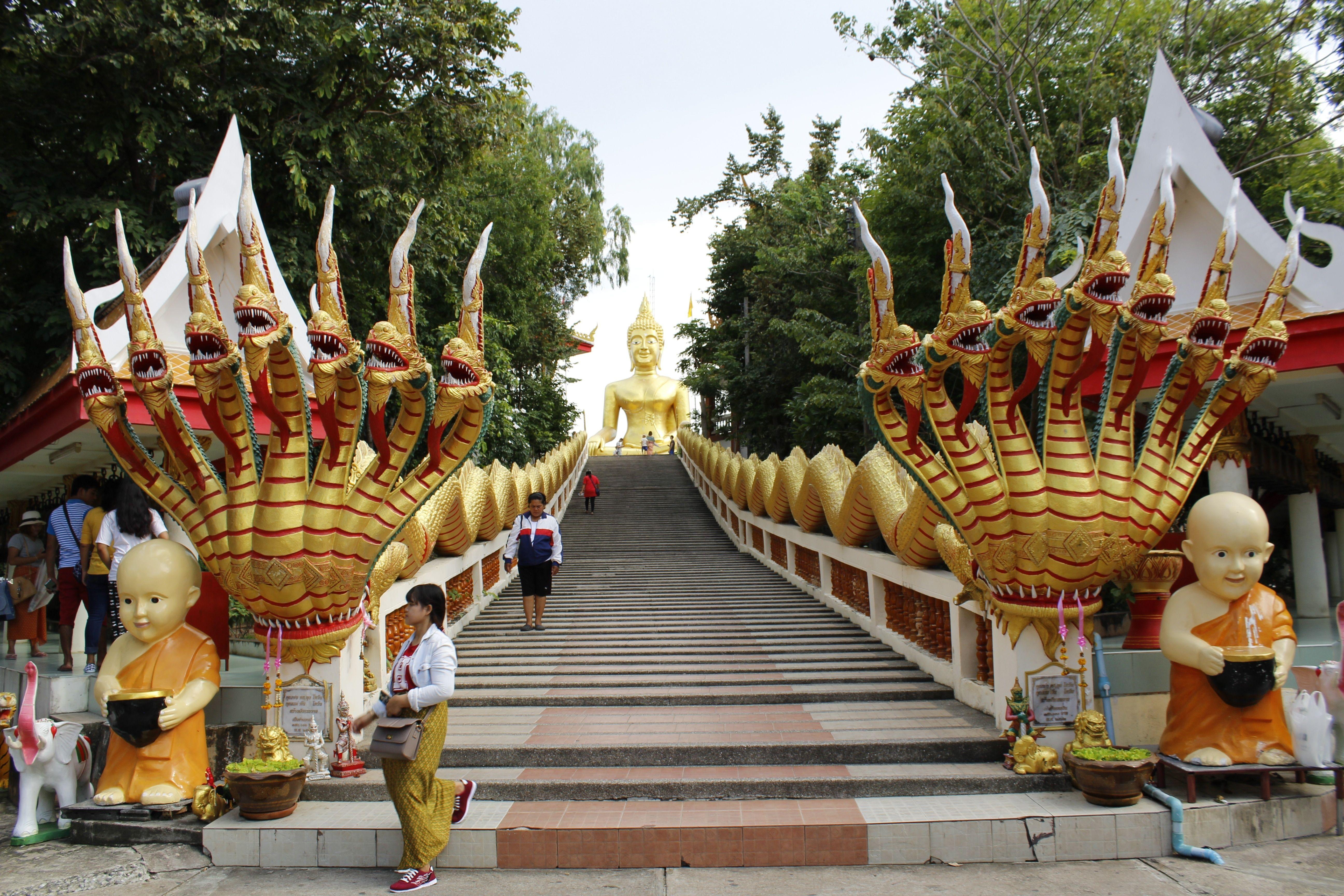 5184x3456 chinese dragon decor and buddha free image