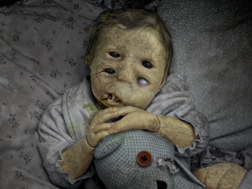 1024x768 Scary Baby Wallpaper