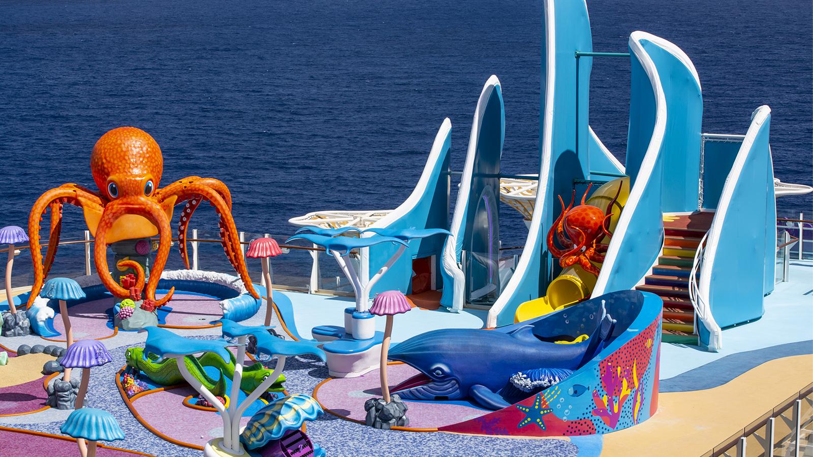 1600x900 First Actual Picture from Wonder of the Seas